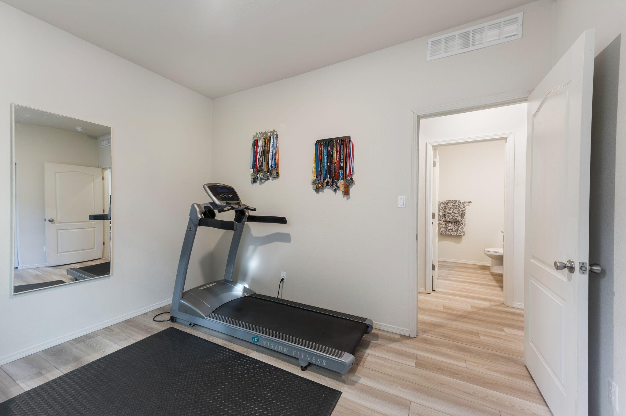 1616 Domino Drive SE