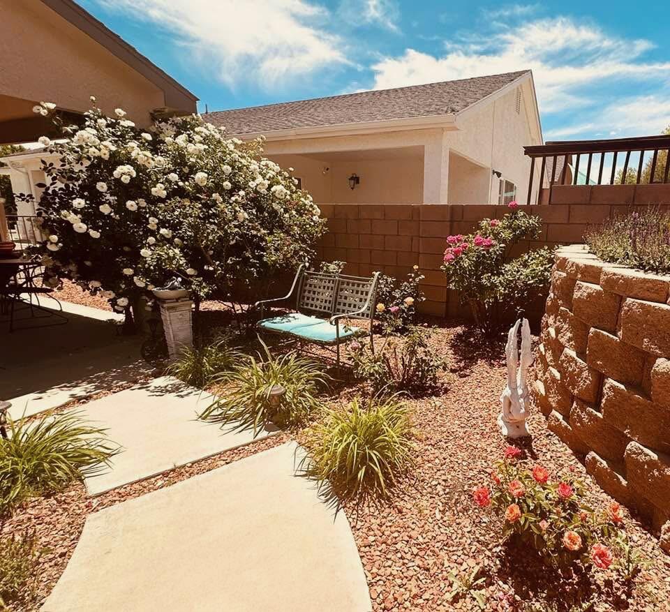 541 Soothing Meadows Drive NE