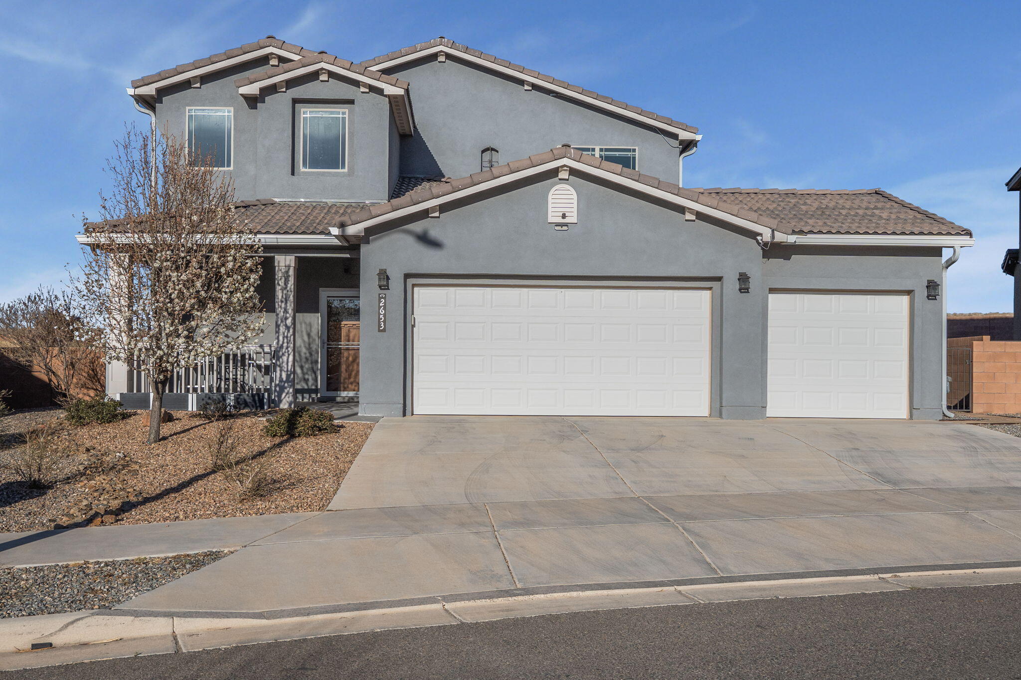 2653 Camino Plata Loop NE