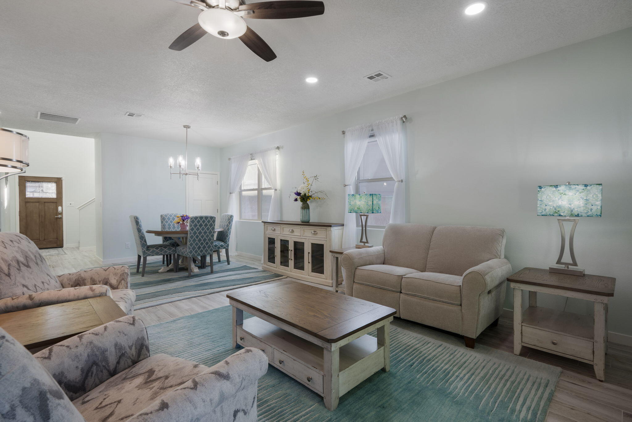 2653 Camino Plata Loop NE