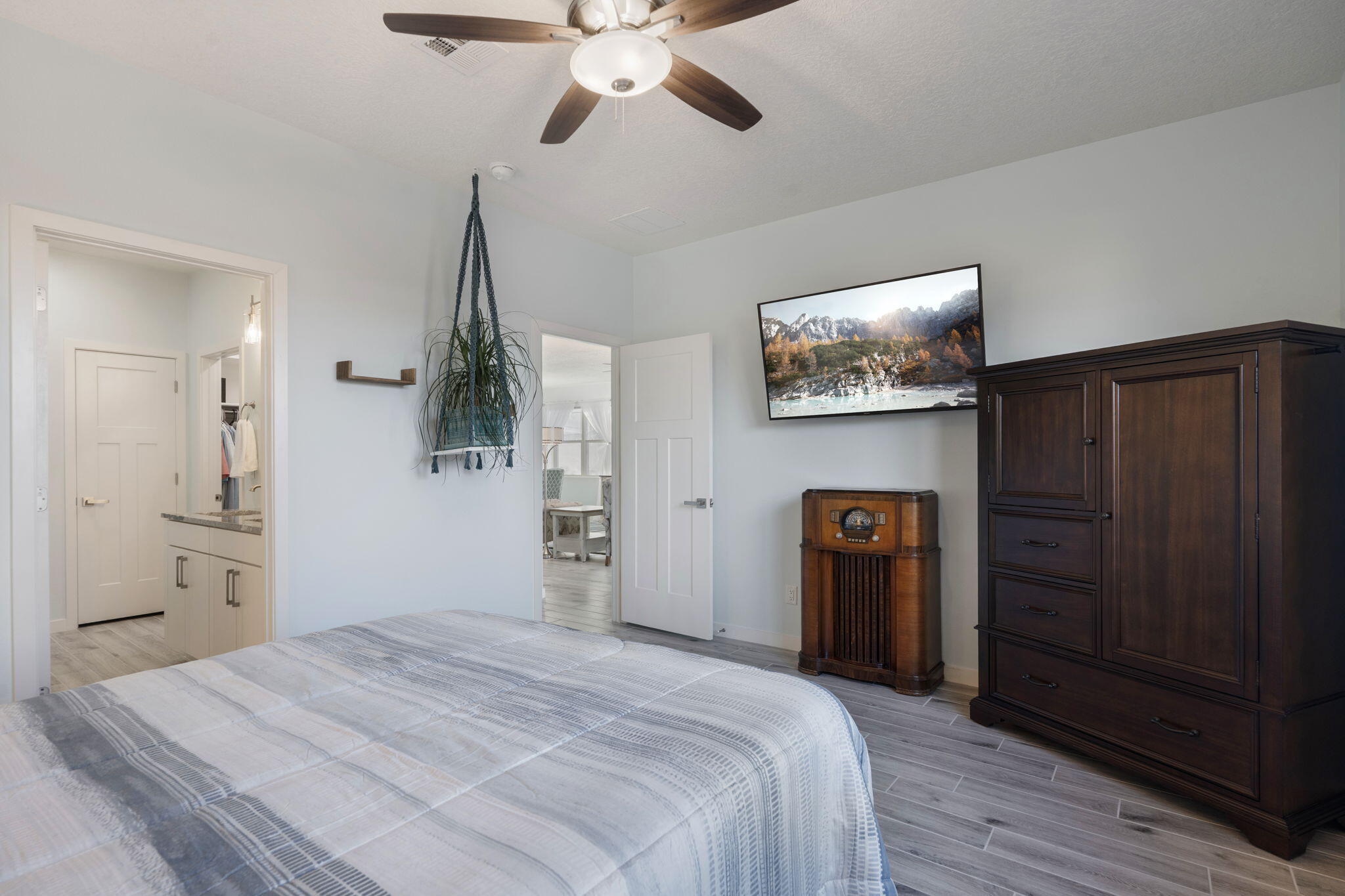 2653 Camino Plata Loop NE