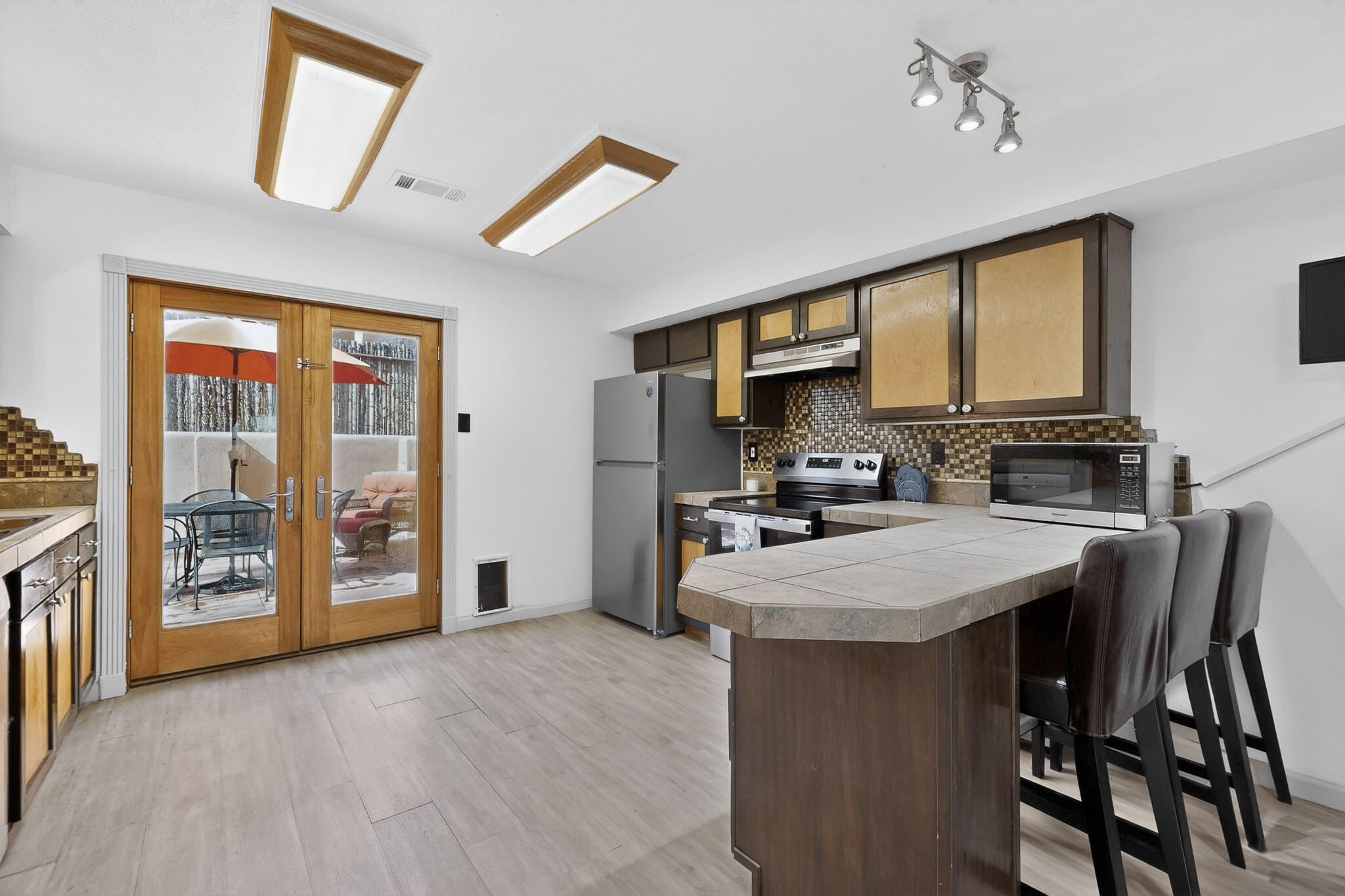 1535 Avenida De Las Americas