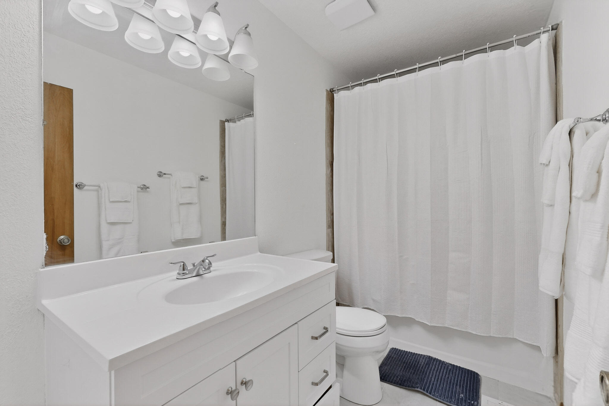 1535 Avenida De Las Americas