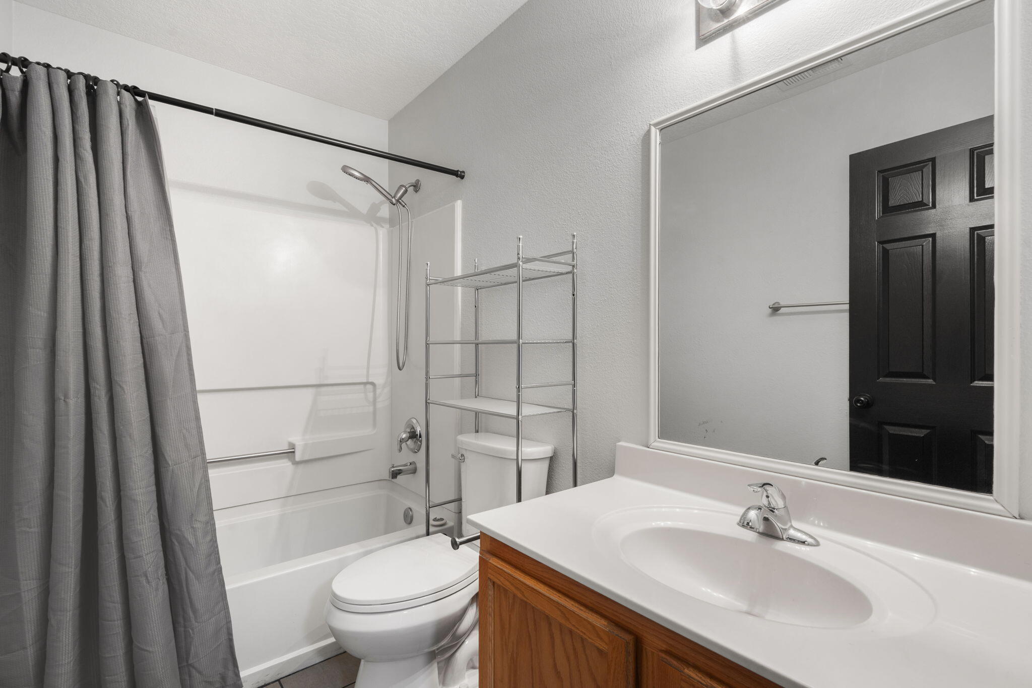 923 Chuckar Drive SW