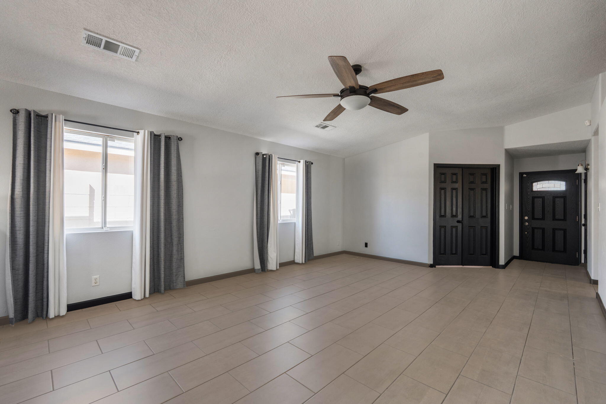 923 Chuckar Drive SW