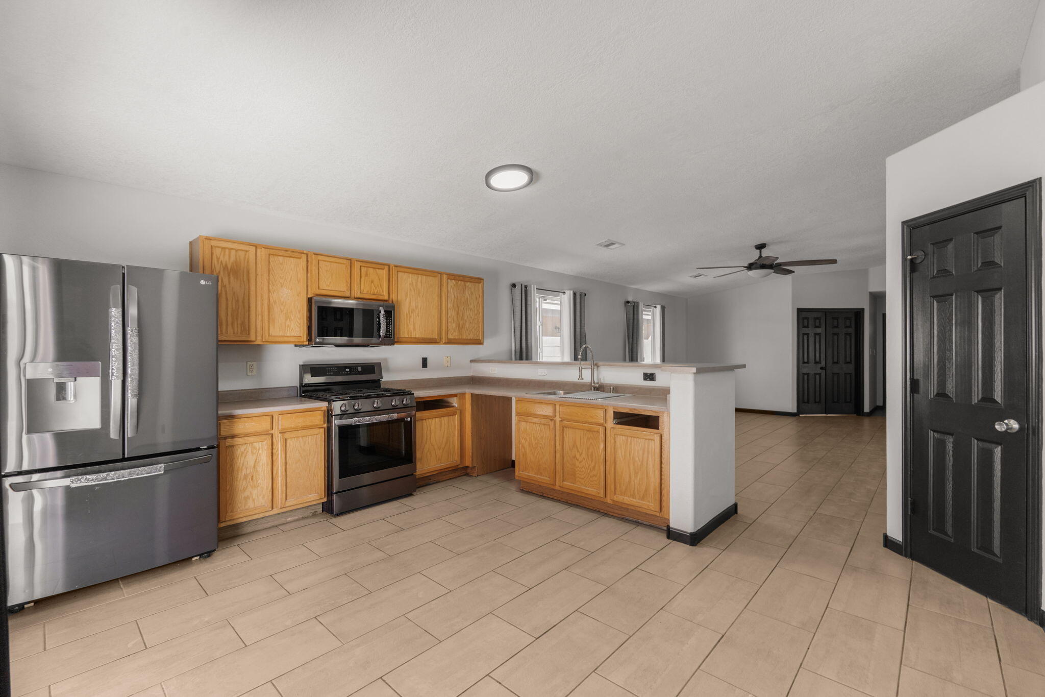 923 Chuckar Drive SW