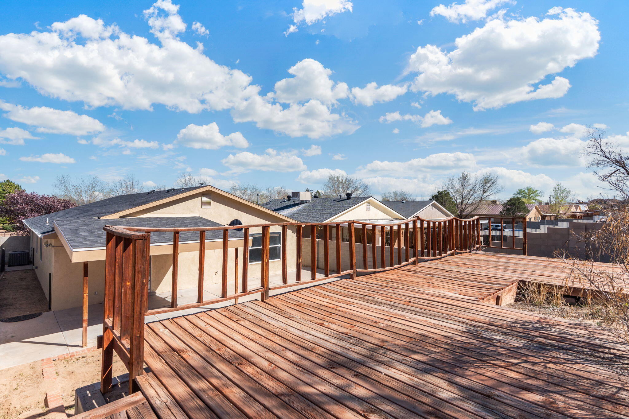 923 Chuckar Drive SW