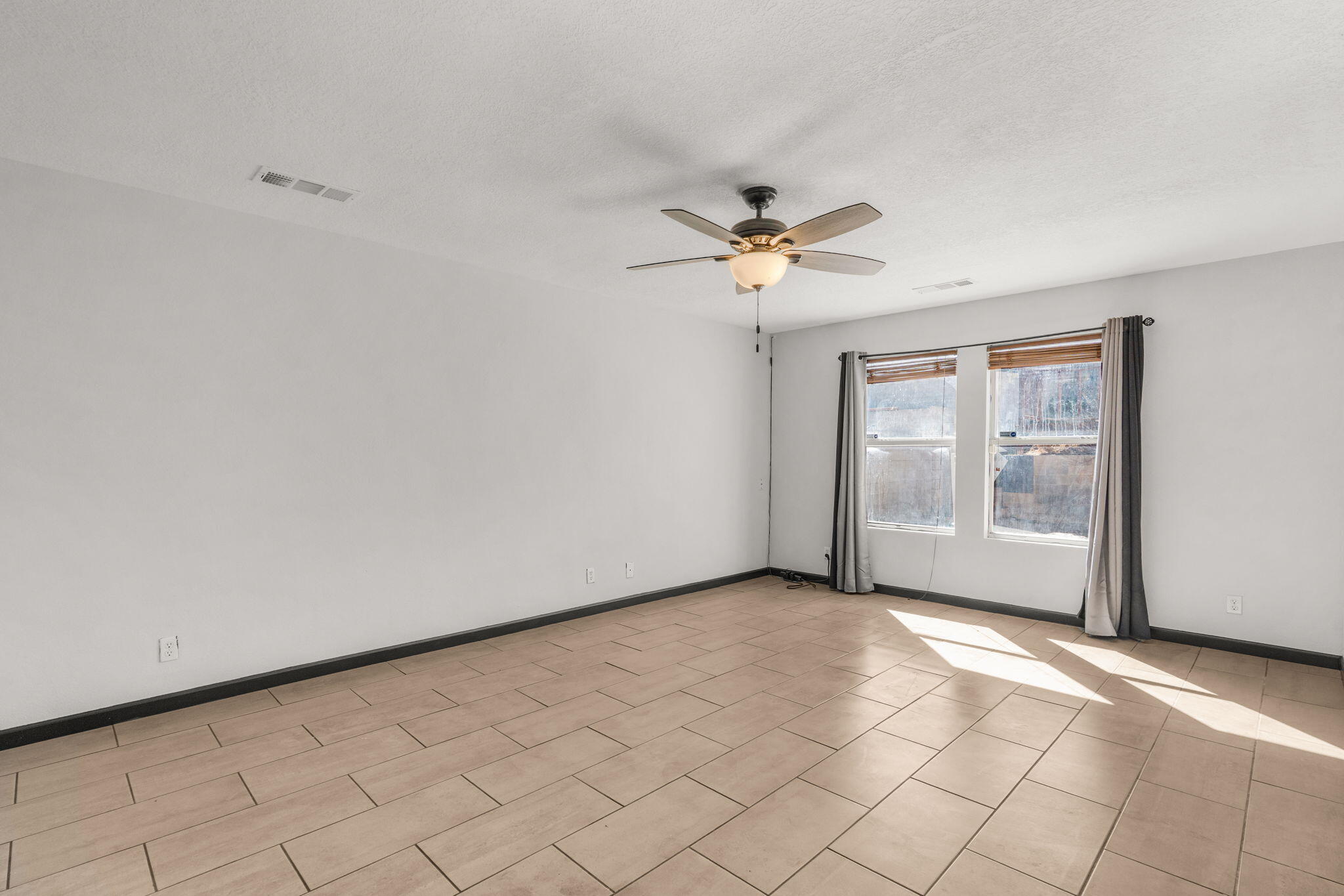 923 Chuckar Drive SW