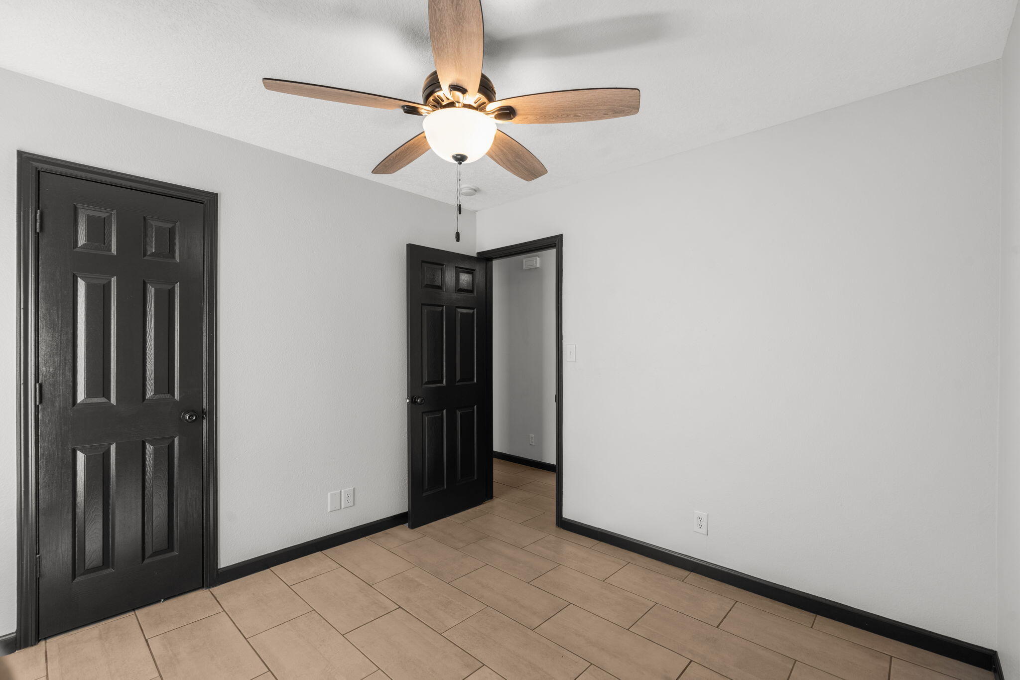 923 Chuckar Drive SW