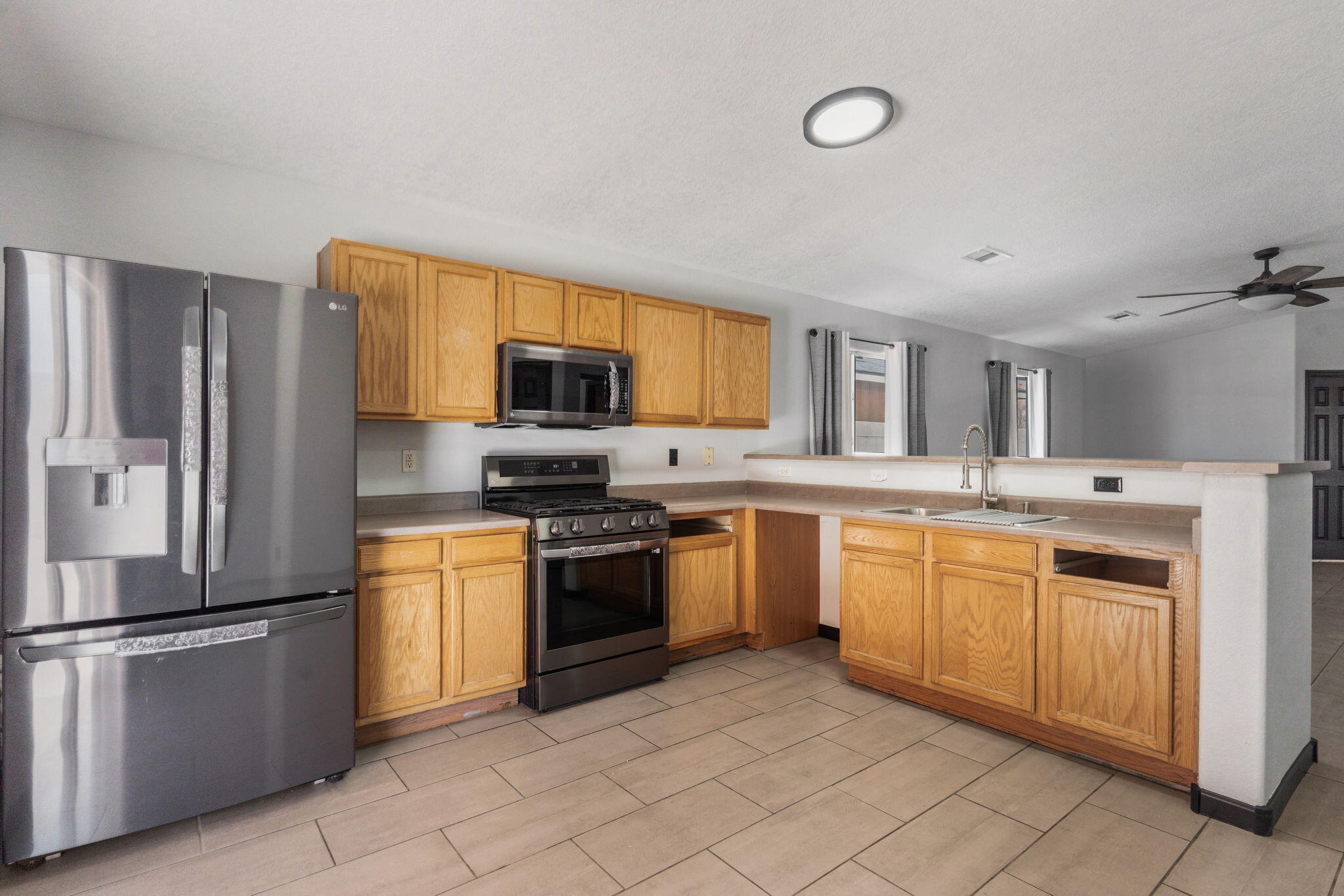 923 Chuckar Drive SW