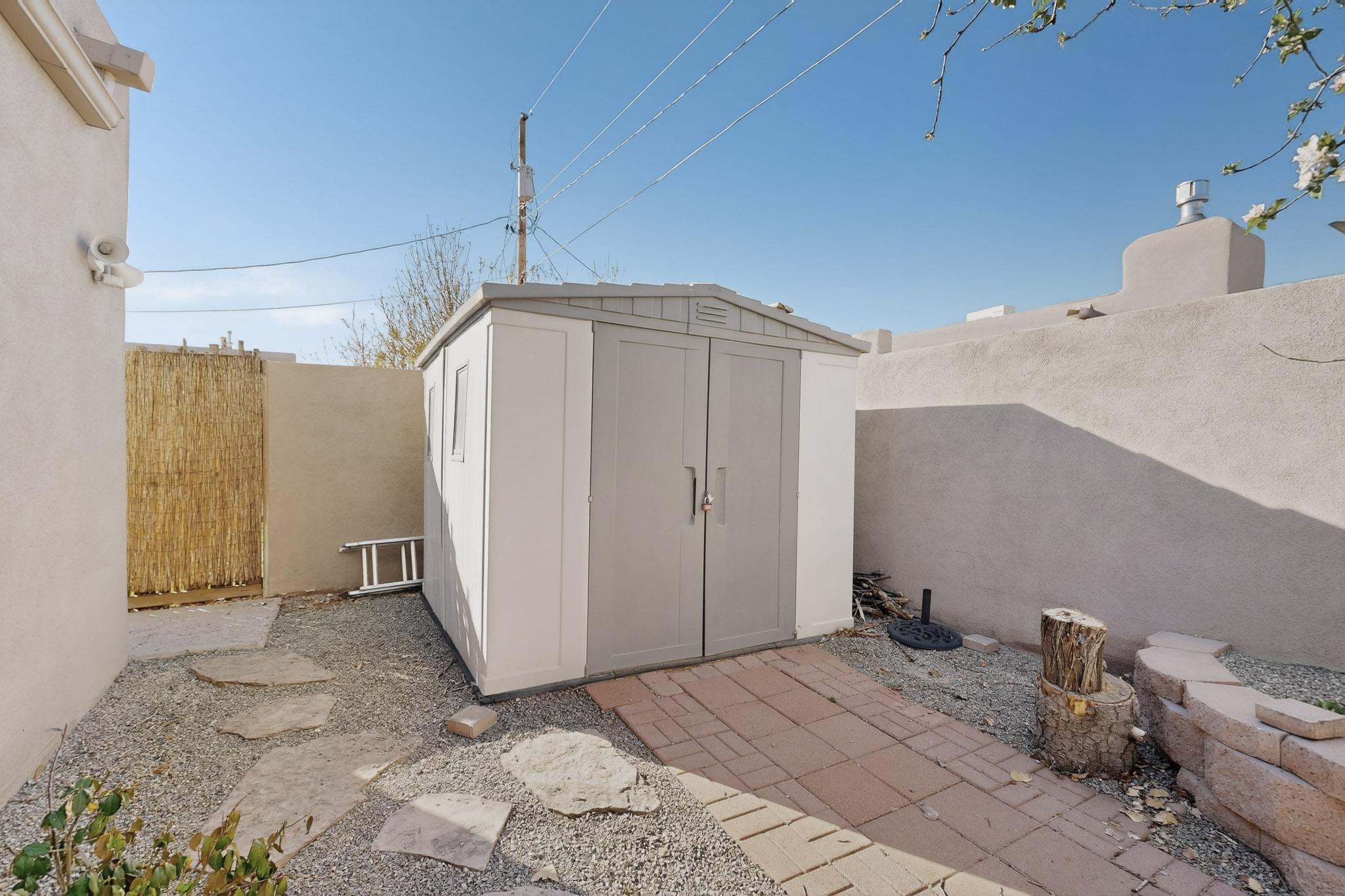 5118 Guadalupe Trail NW