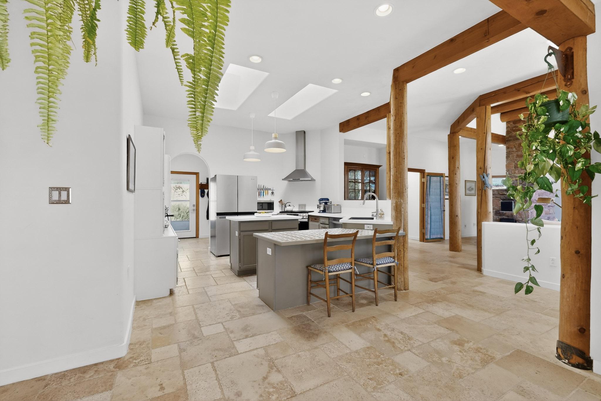 5118 Guadalupe Trail NW