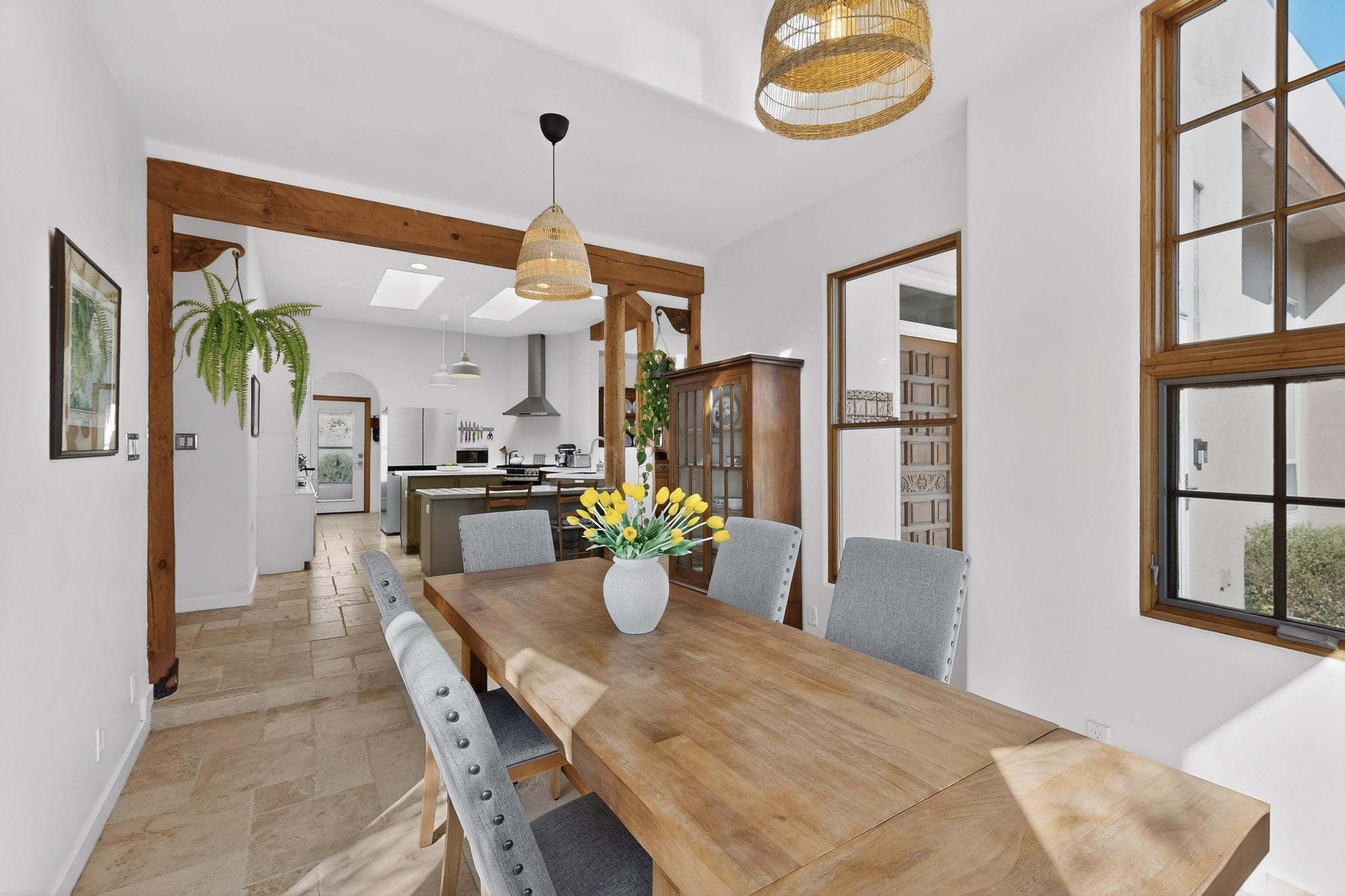 5118 Guadalupe Trail NW