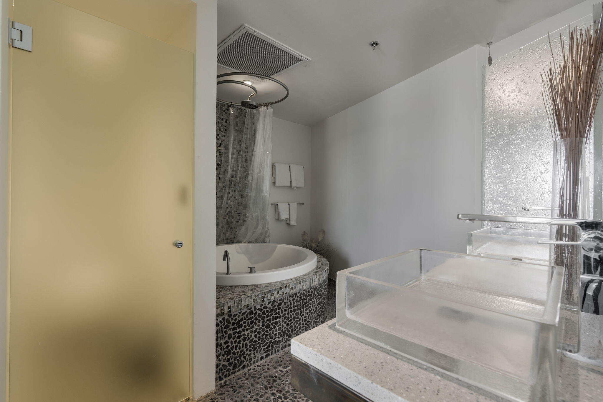 219 Central Avenue NW 506