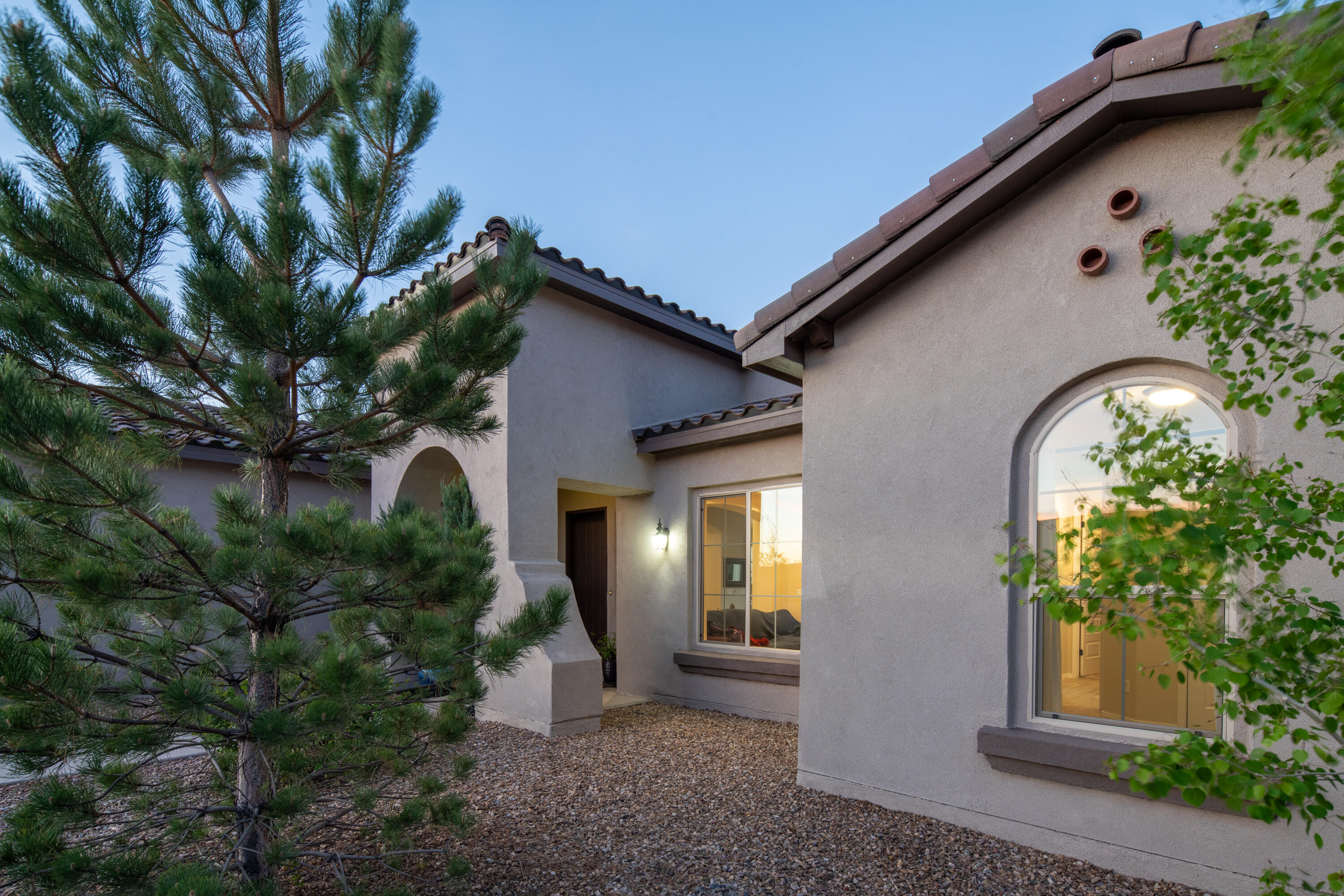 5626 Desert Sky Place NE