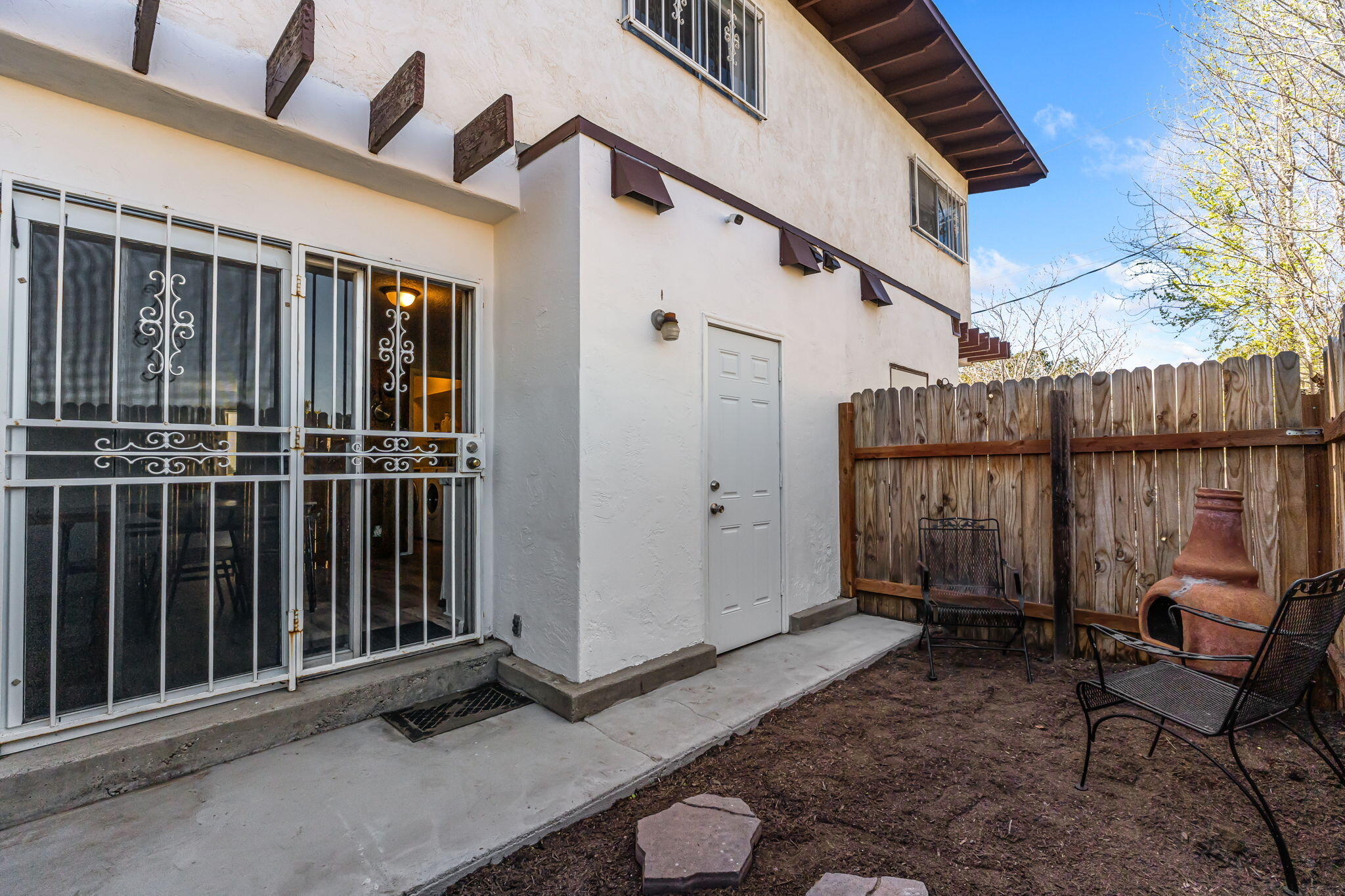 1121 Chelwood Park Boulevard NE APT 6