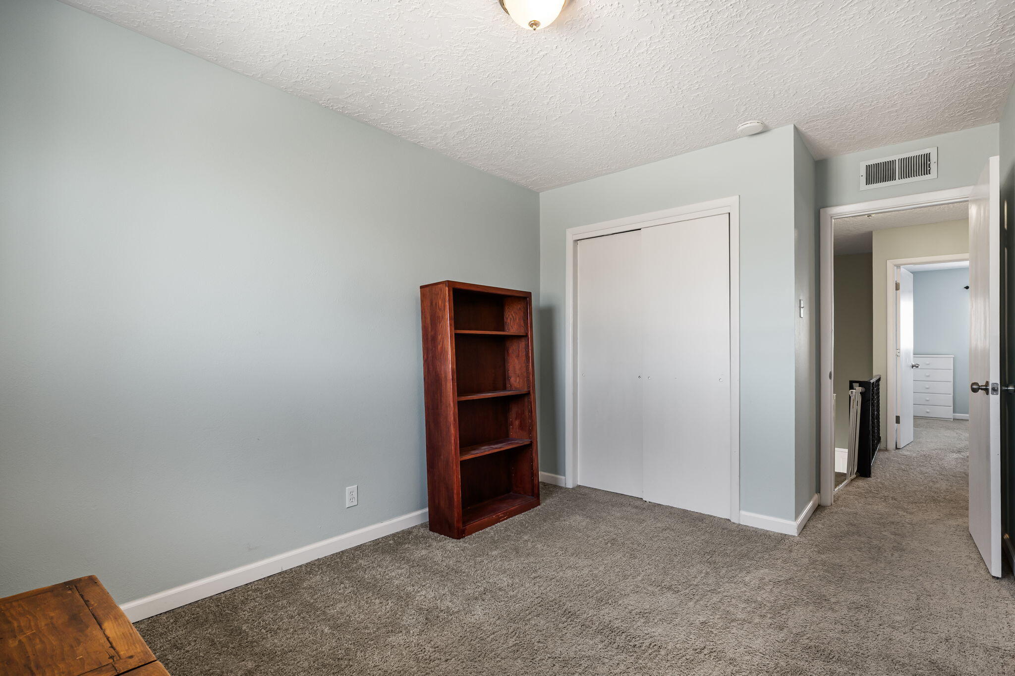 1121 Chelwood Park Boulevard NE APT 6
