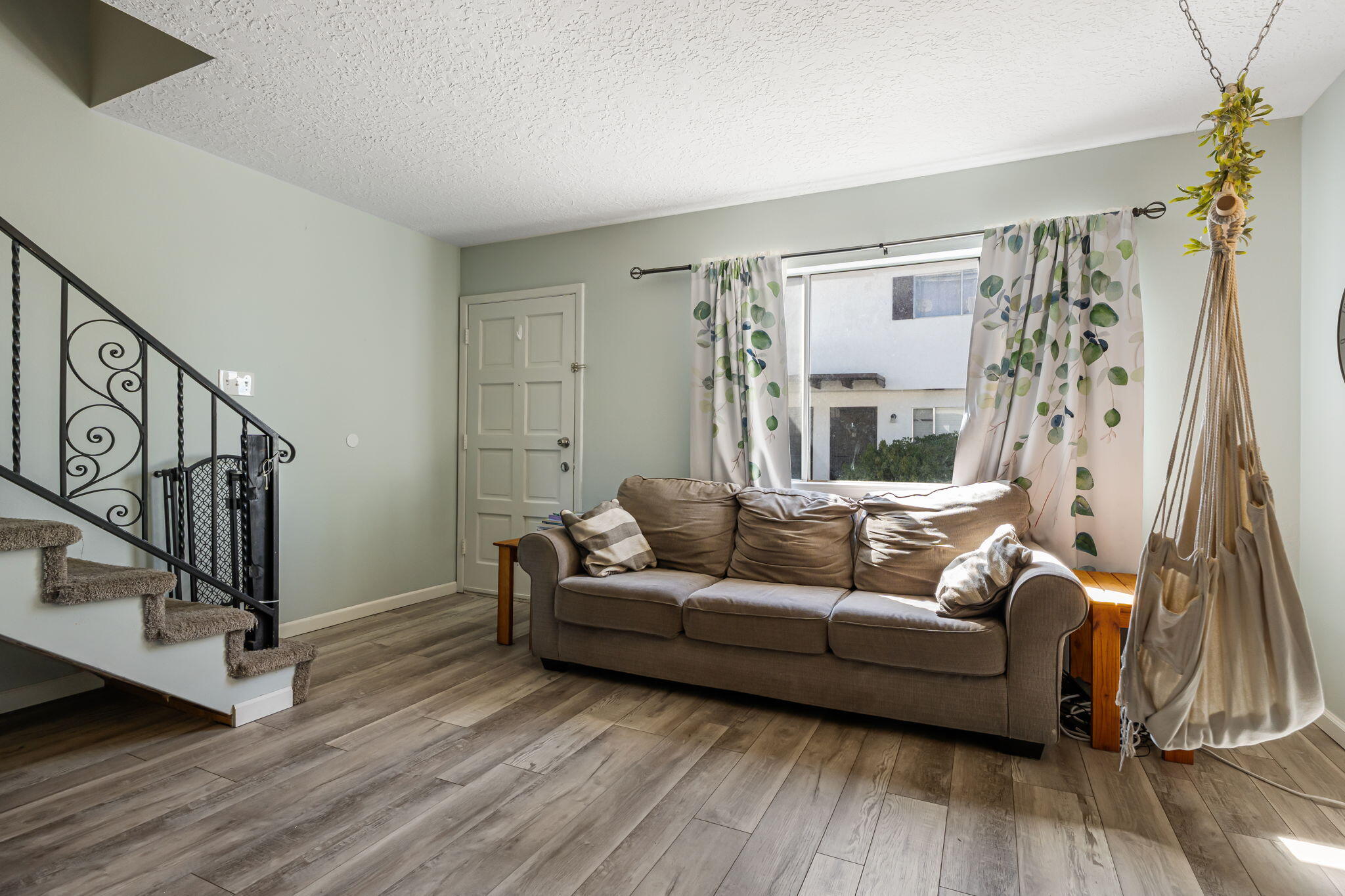 1121 Chelwood Park Boulevard NE APT 6