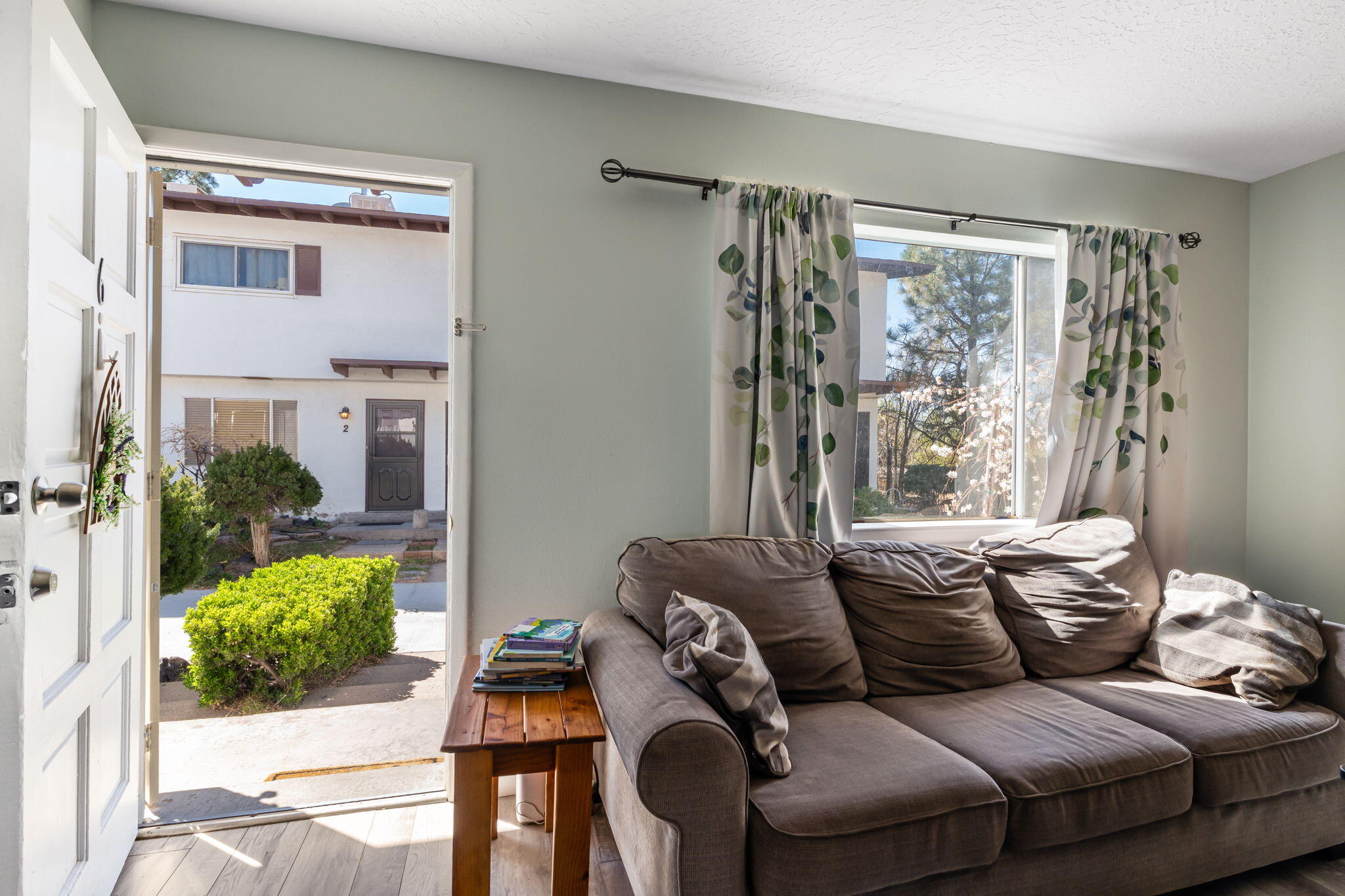 1121 Chelwood Park Boulevard NE APT 6