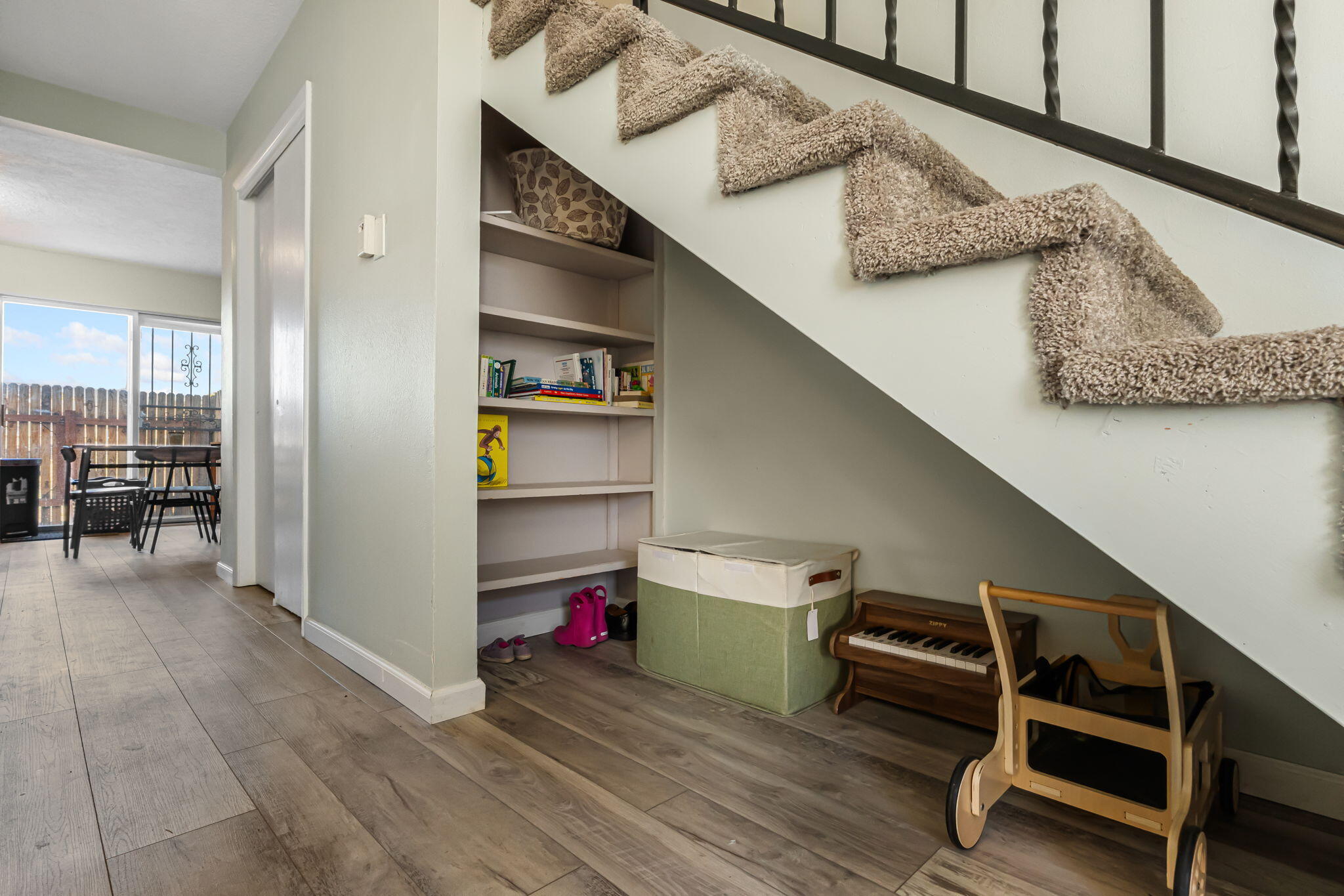 1121 Chelwood Park Boulevard NE APT 6