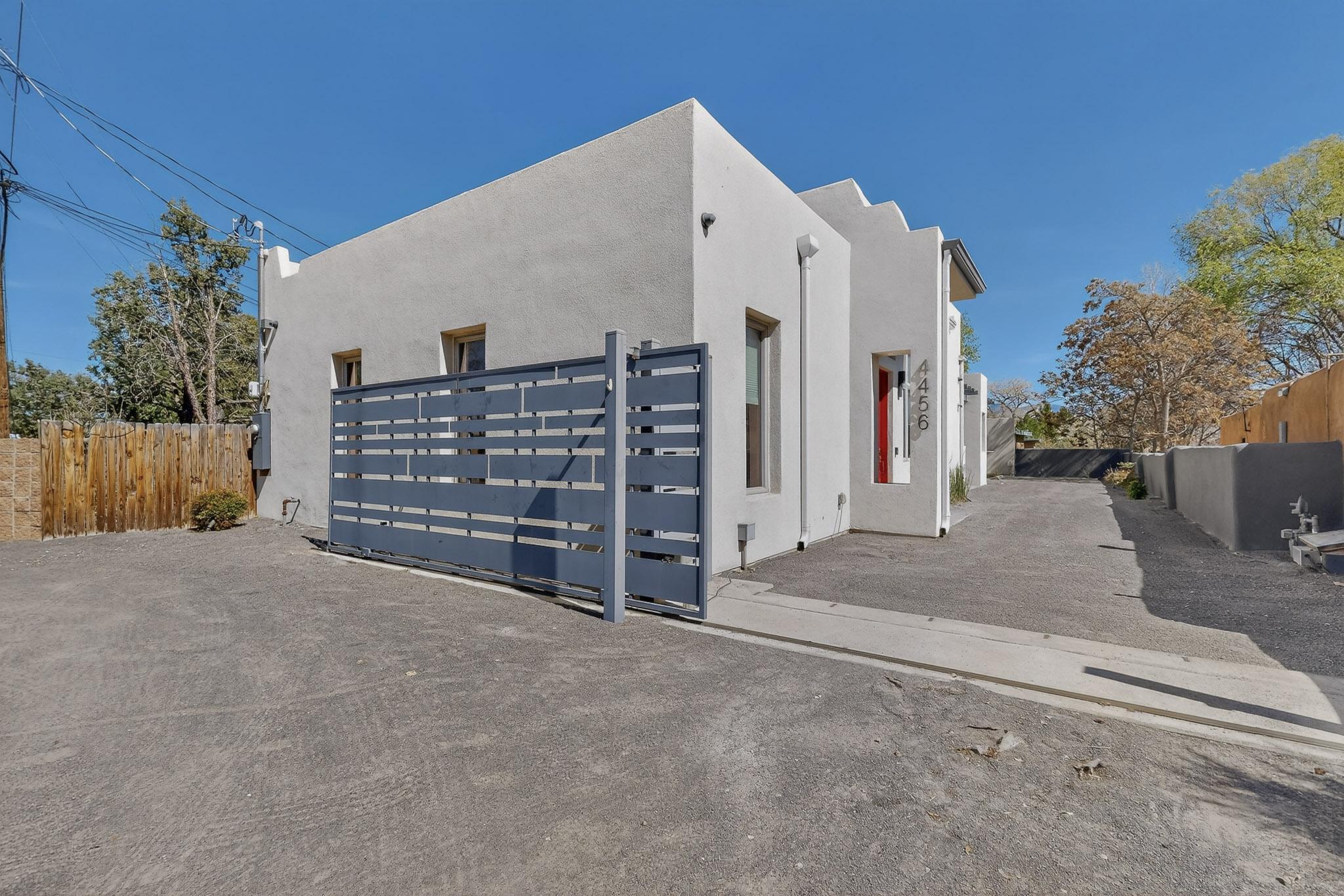 4456 Corrales Road
