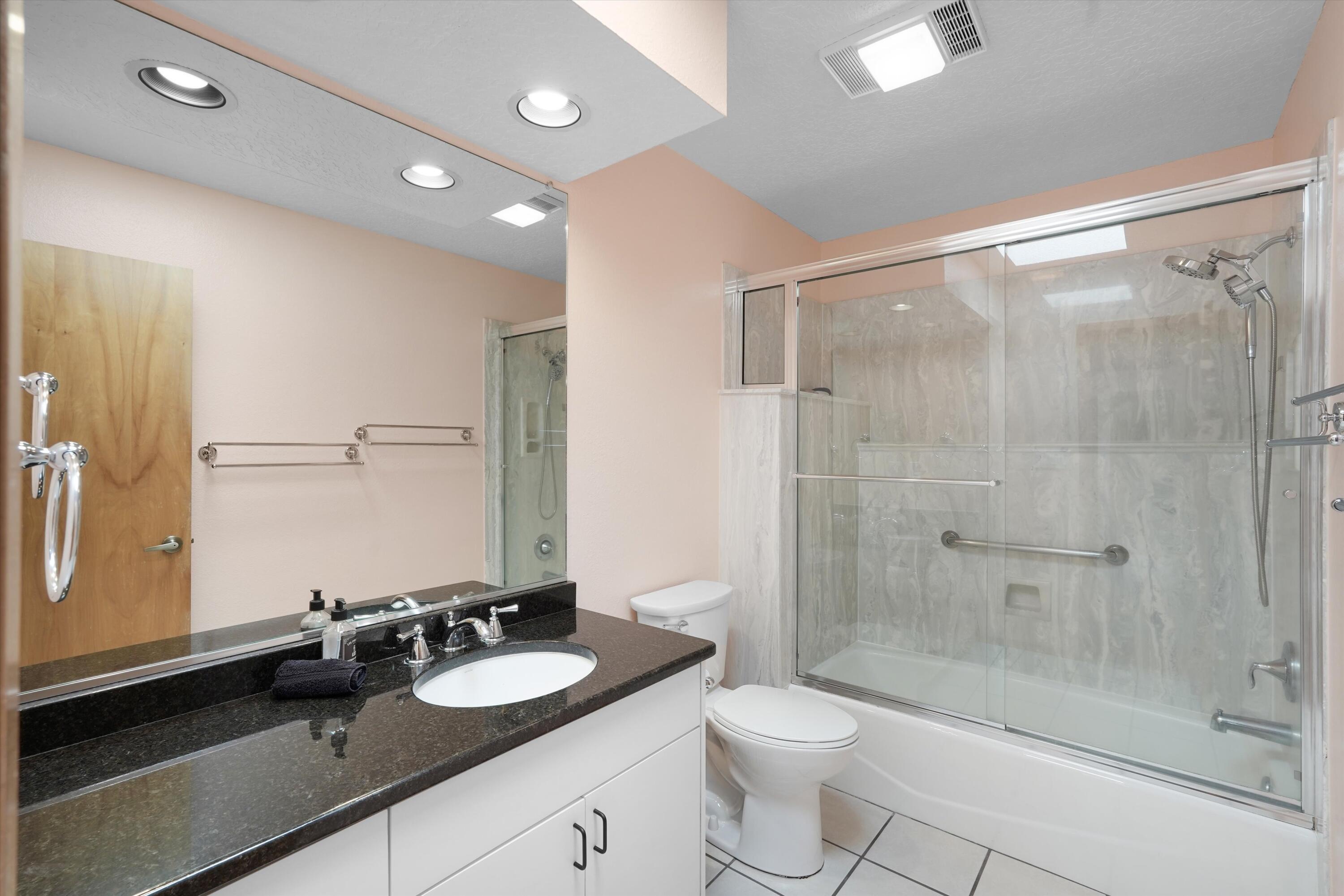 2321 Calle De Gabriel NE