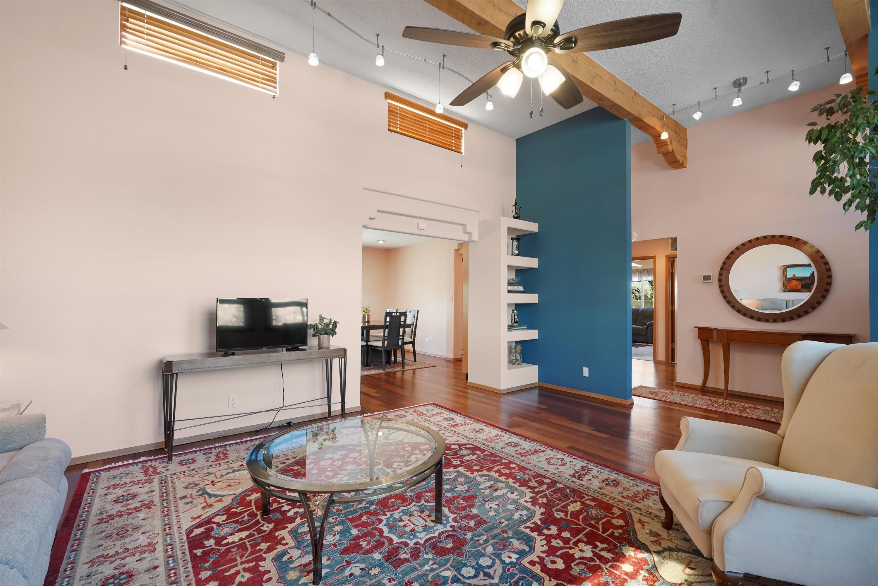 2321 Calle De Gabriel NE