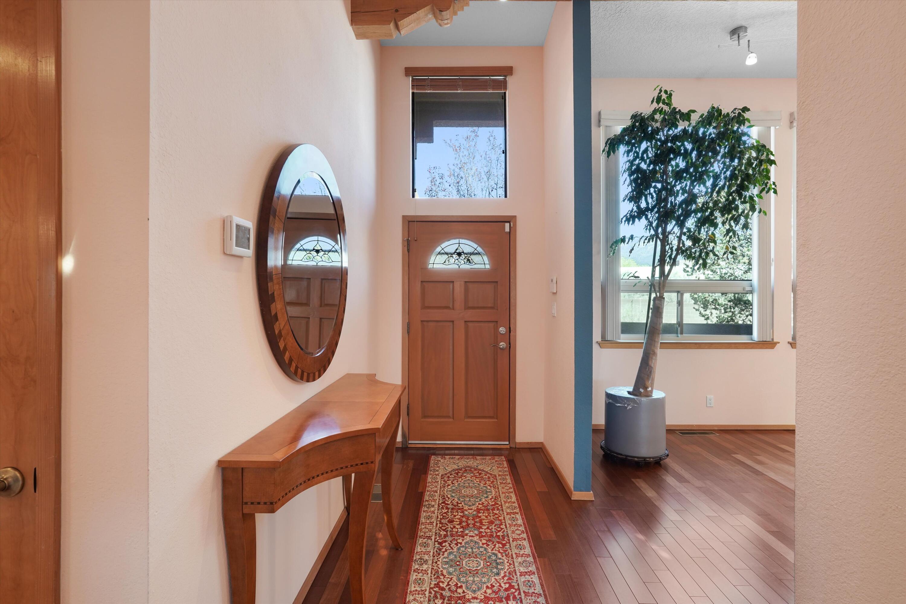 2321 Calle De Gabriel NE