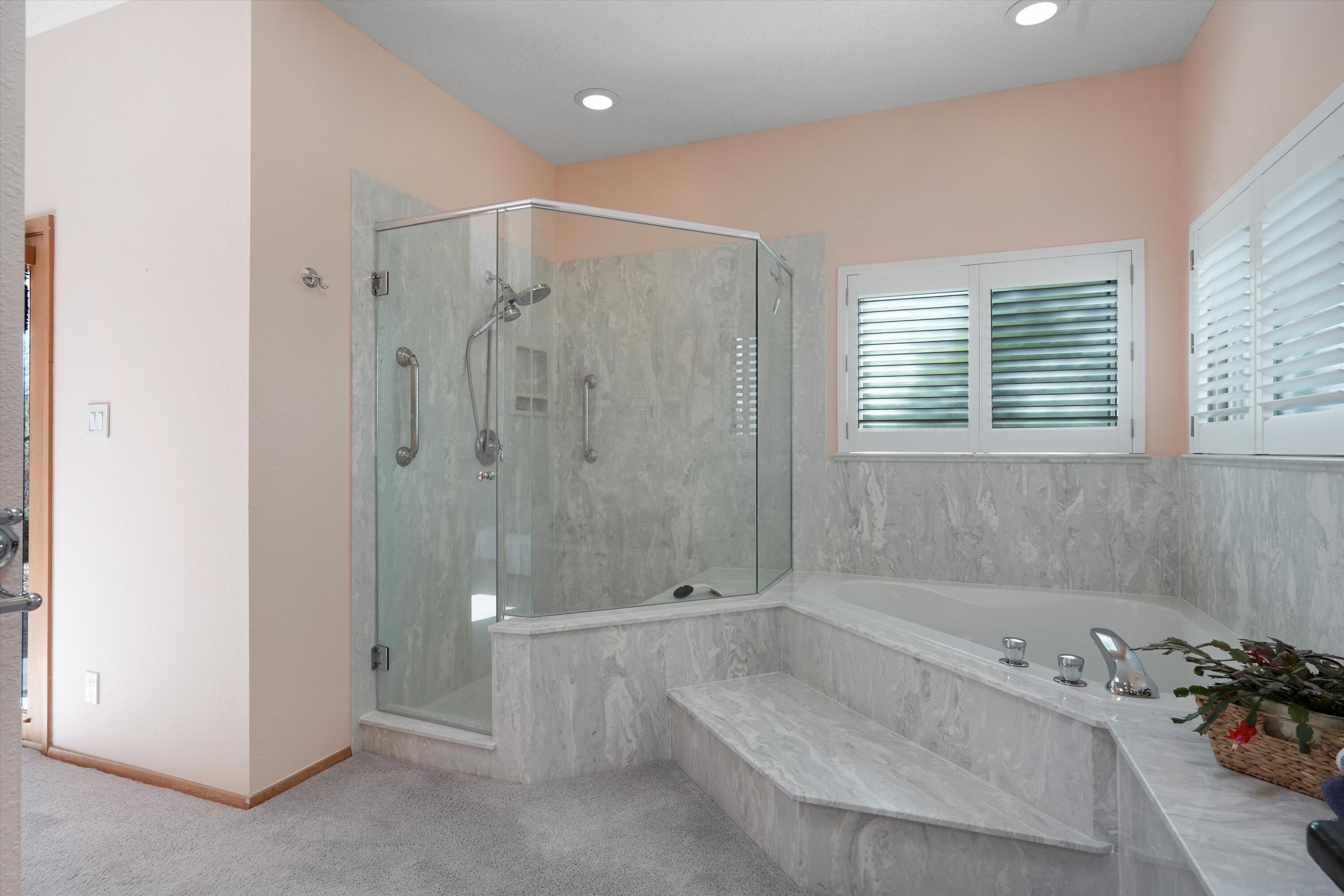 2321 Calle De Gabriel NE