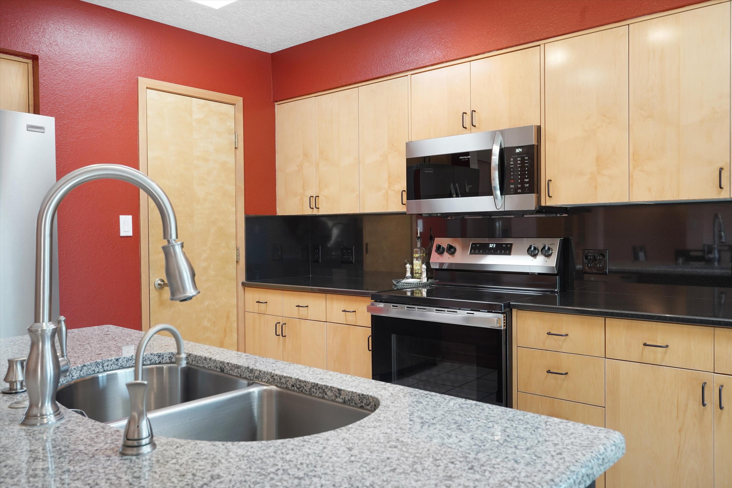 2321 Calle De Gabriel NE