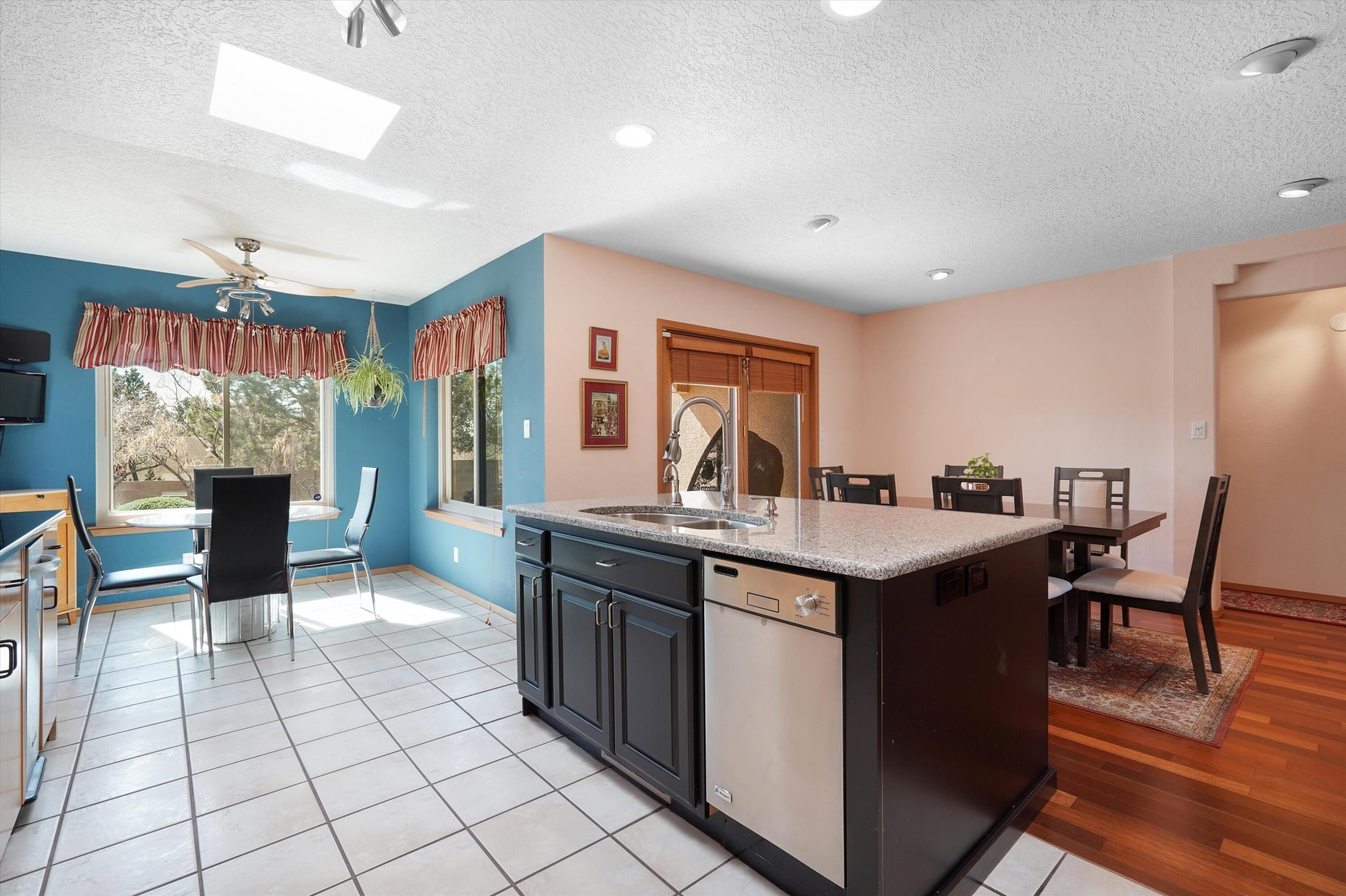 2321 Calle De Gabriel NE