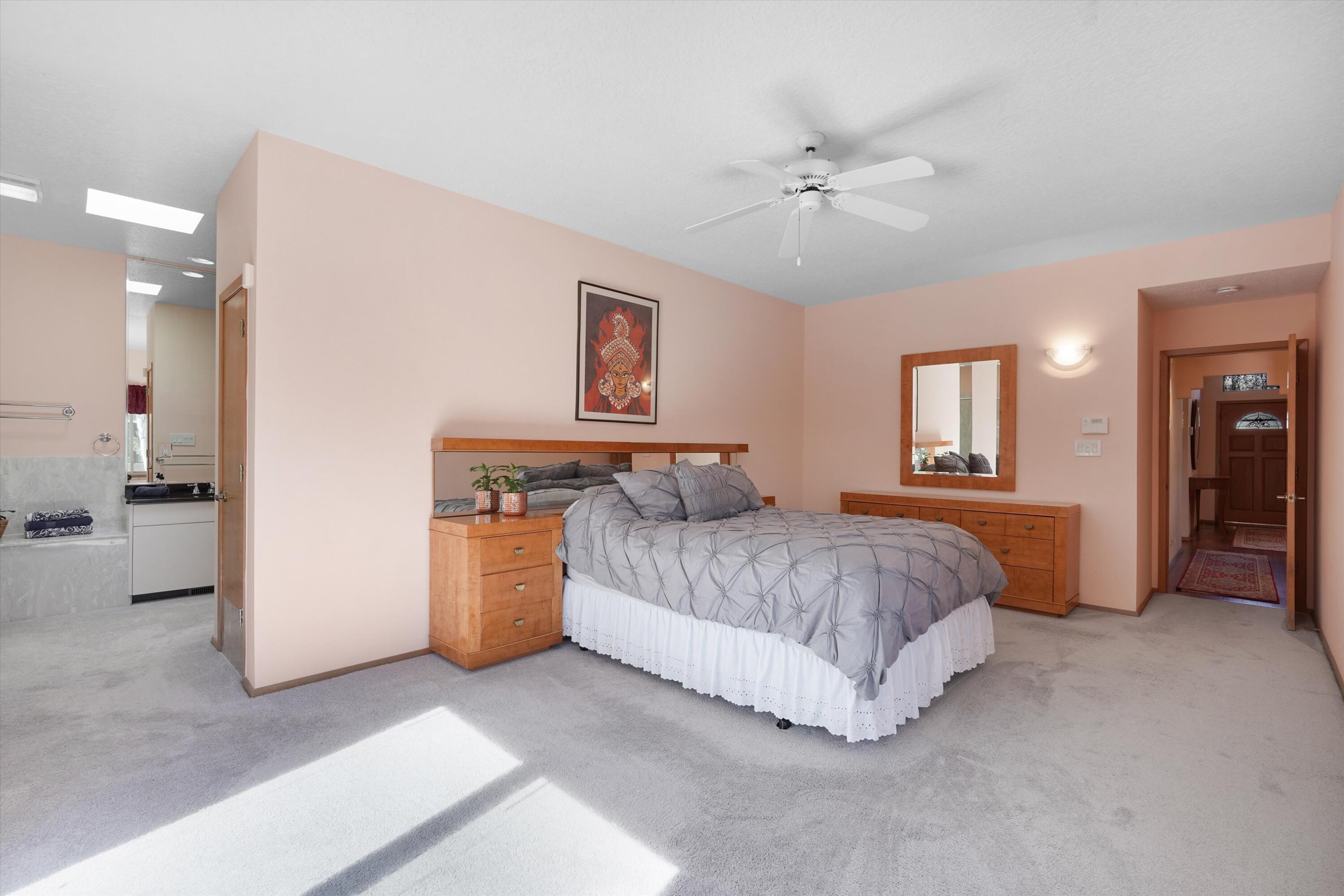 2321 Calle De Gabriel NE