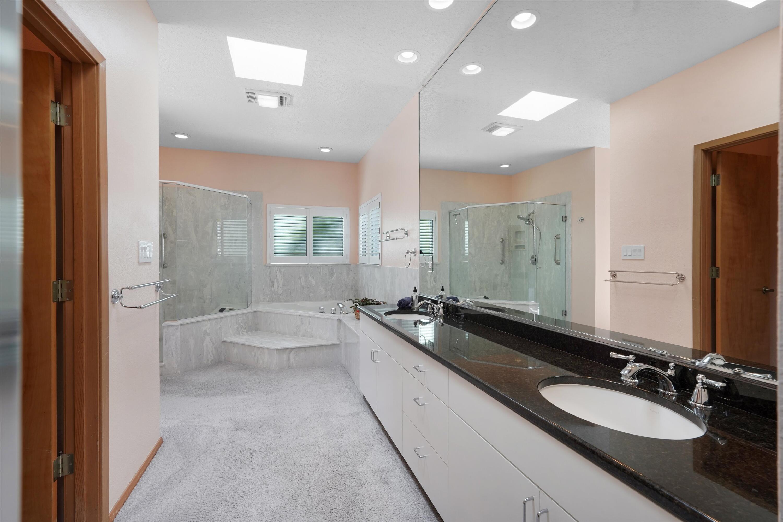 2321 Calle De Gabriel NE