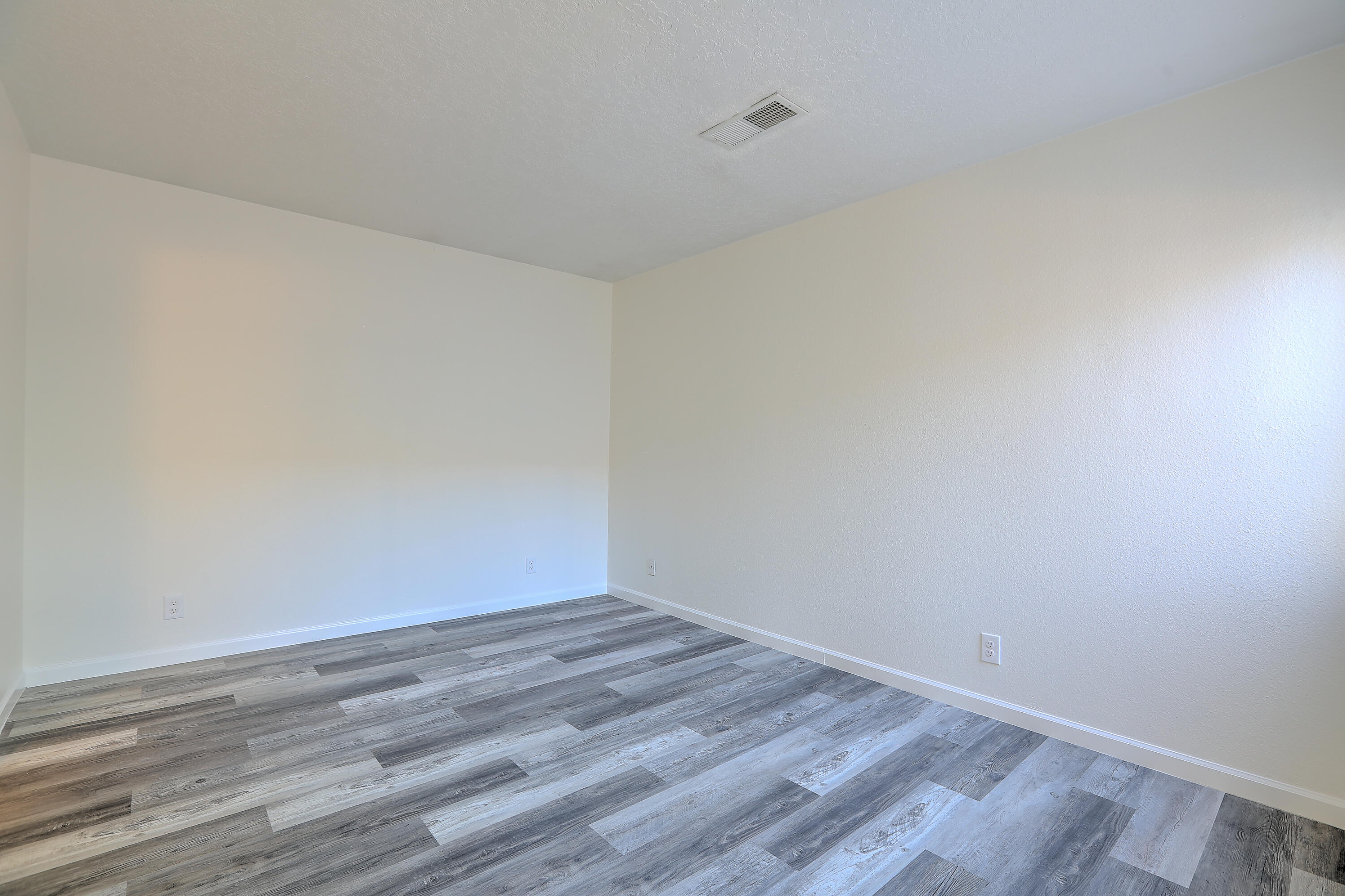 1777 Lee Loop NE