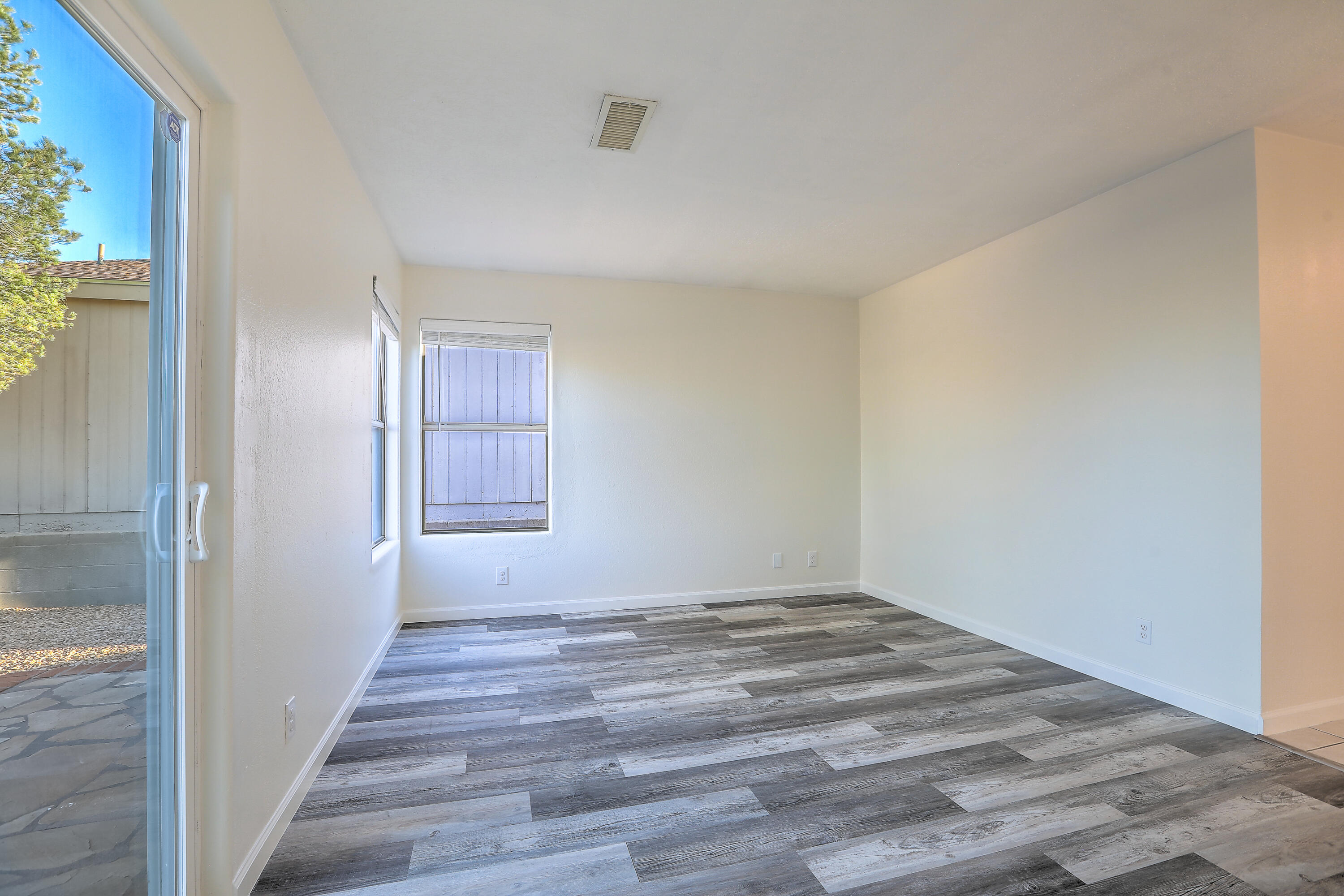 1777 Lee Loop NE