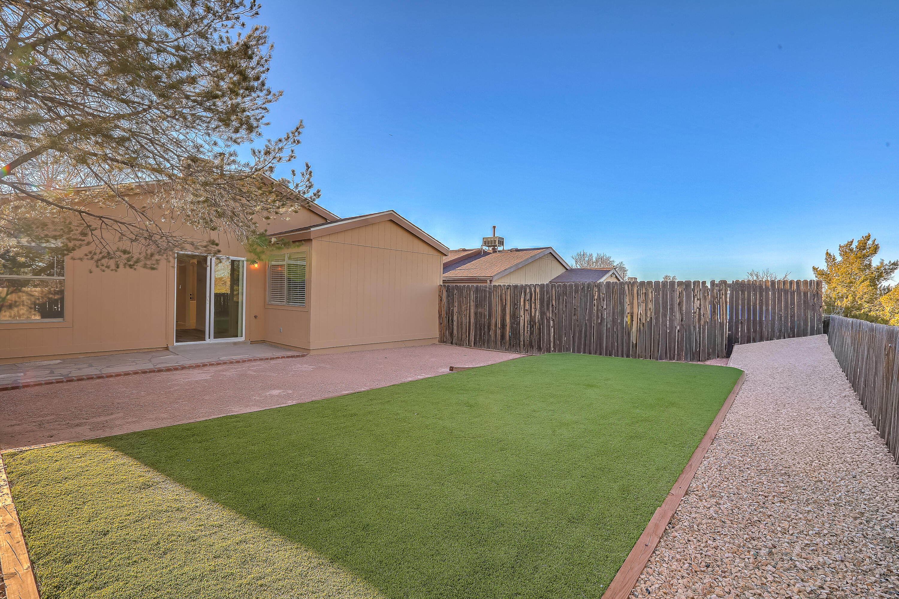 1777 Lee Loop NE