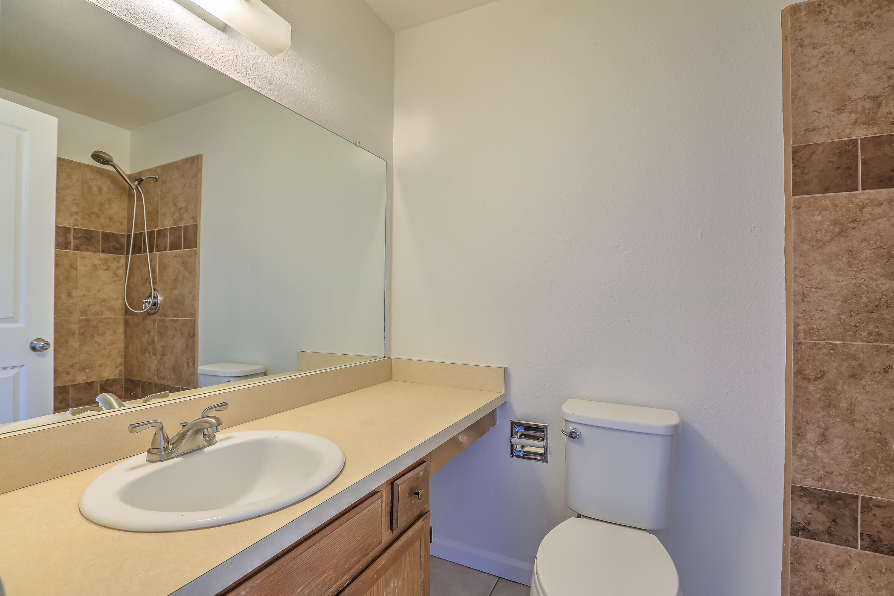 1777 Lee Loop NE