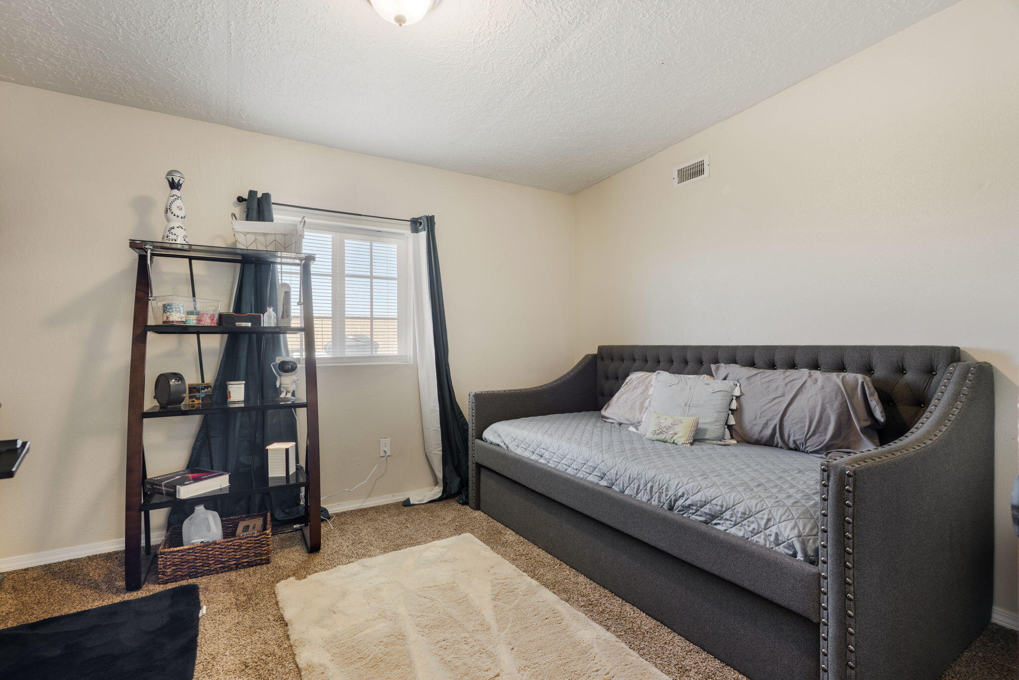 2185 High Desert Circle NE