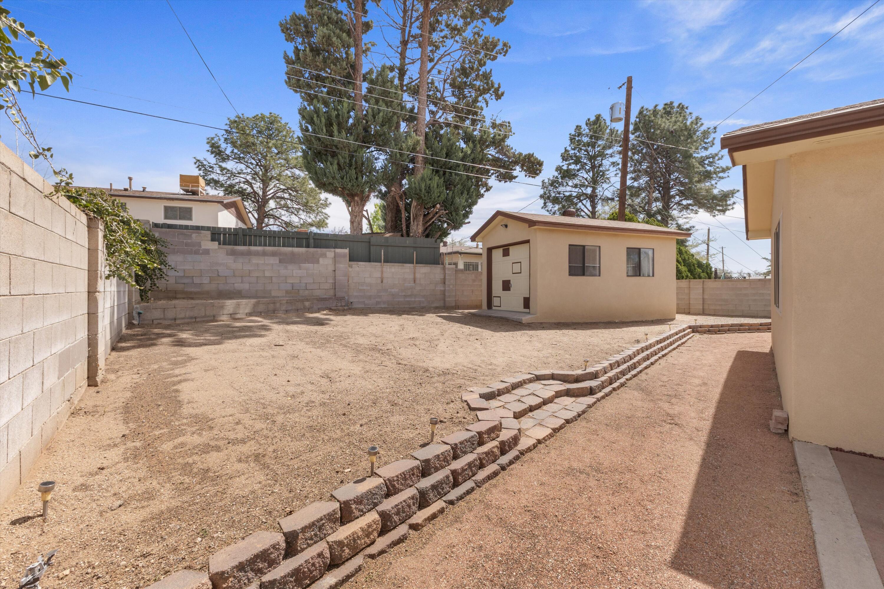 3112 Riviera Place NE
