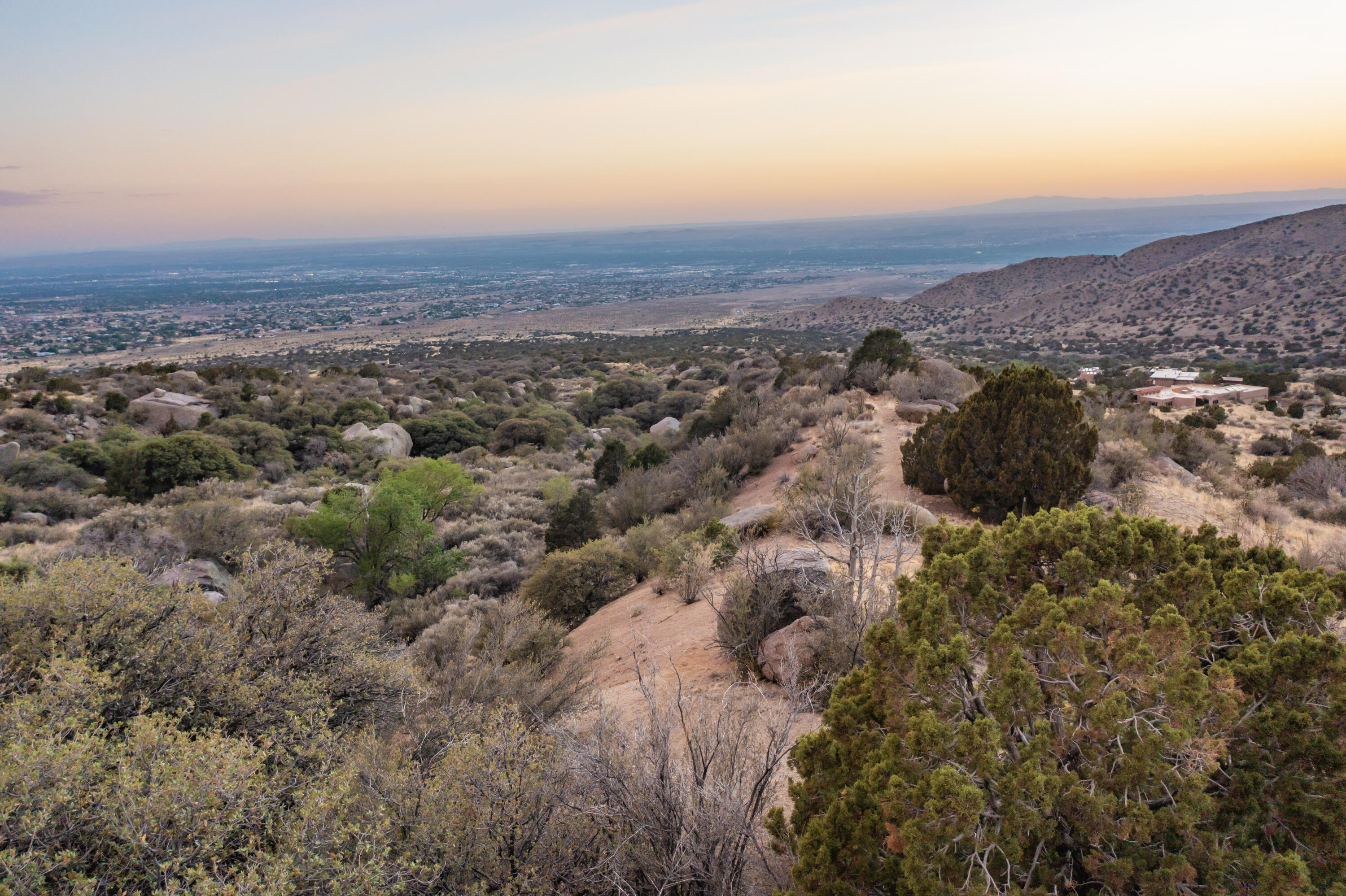 9 La Luz Trail NE