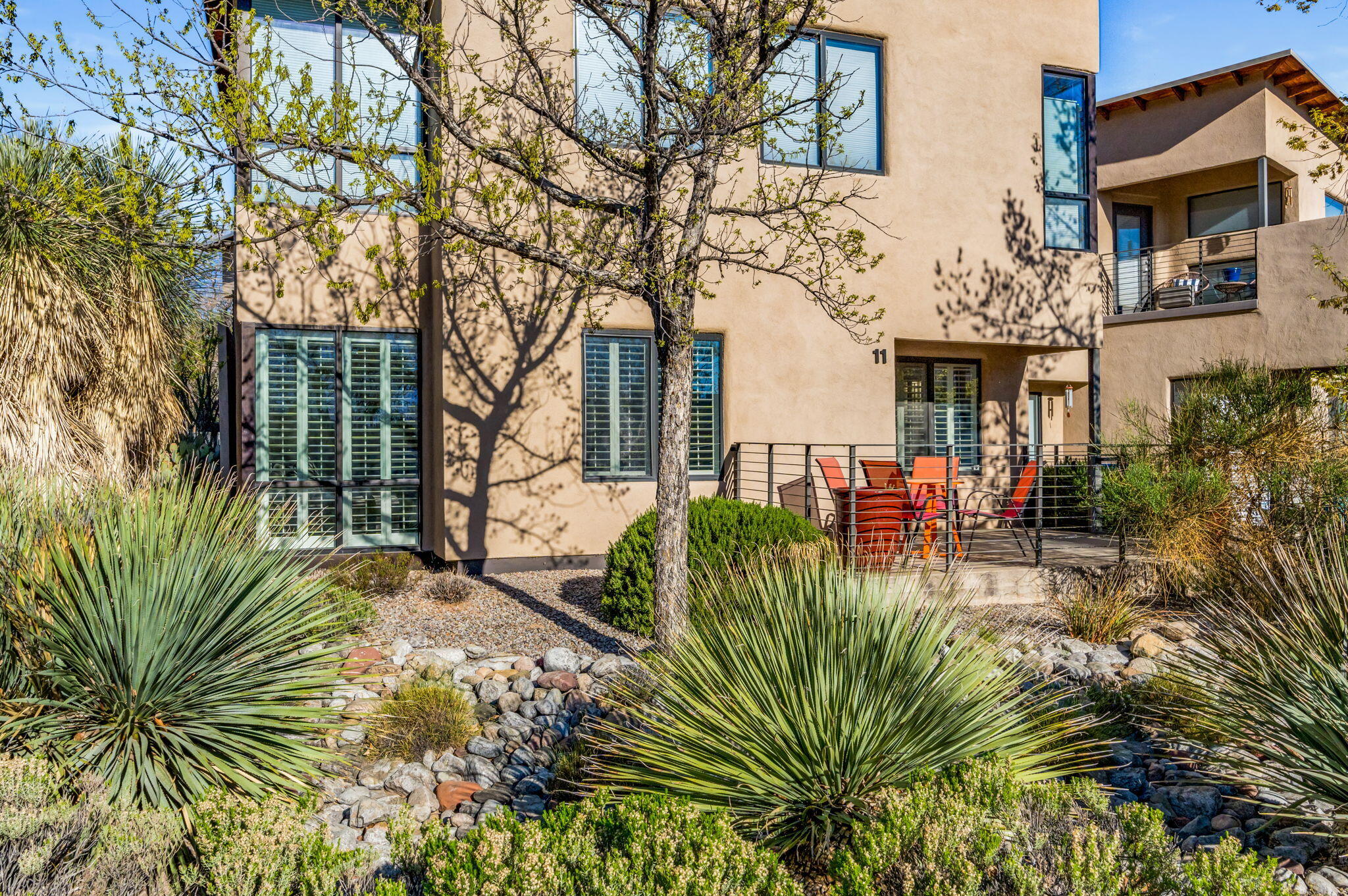 201 Aliso Drive SE 11