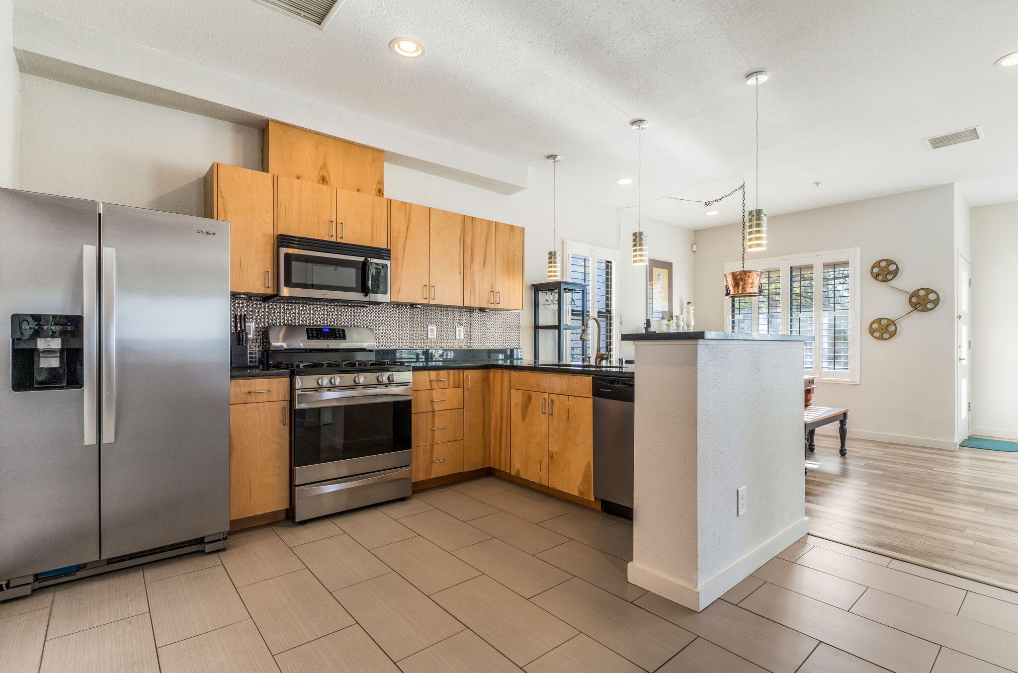 201 Aliso Drive SE 11