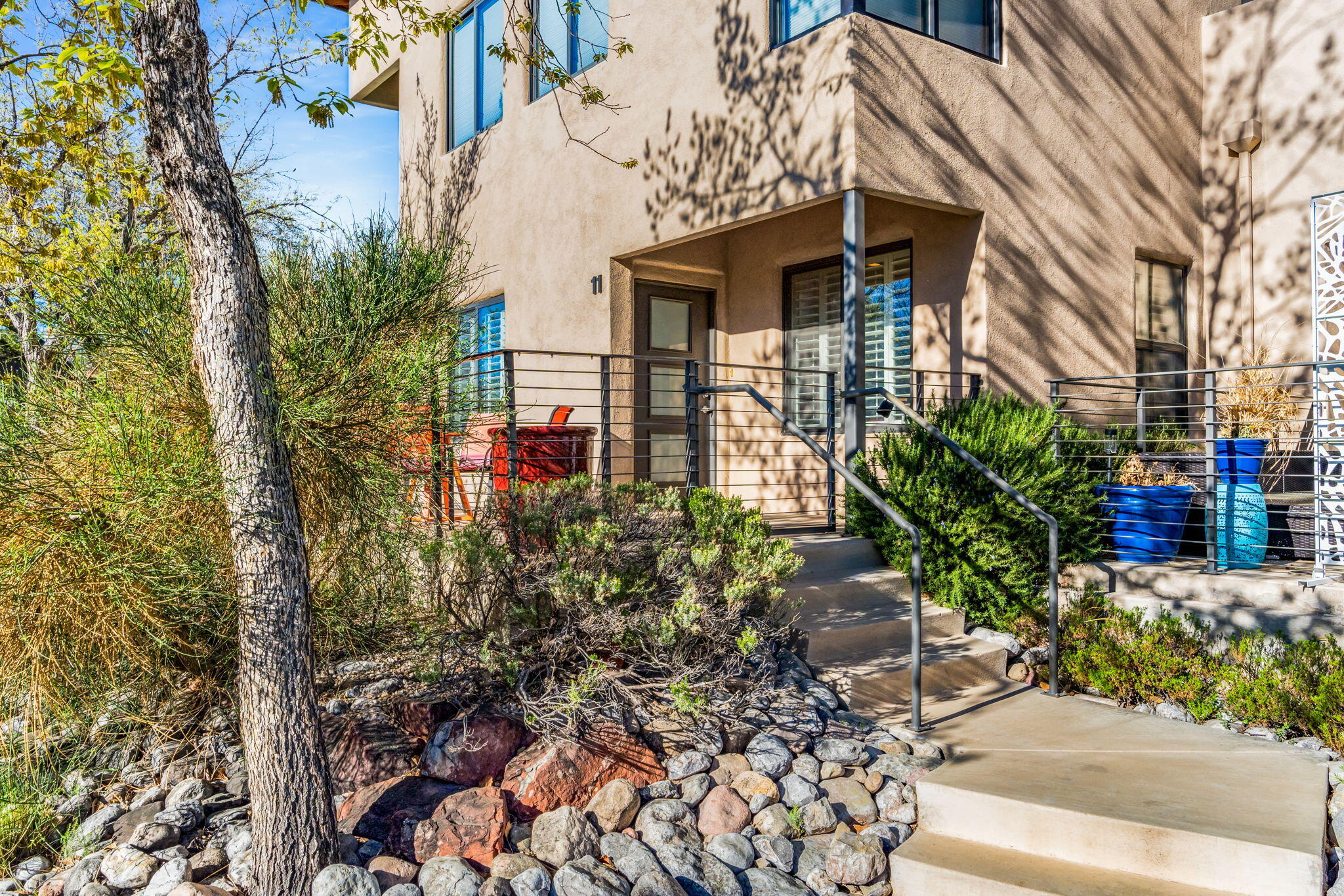 201 Aliso Drive SE 11