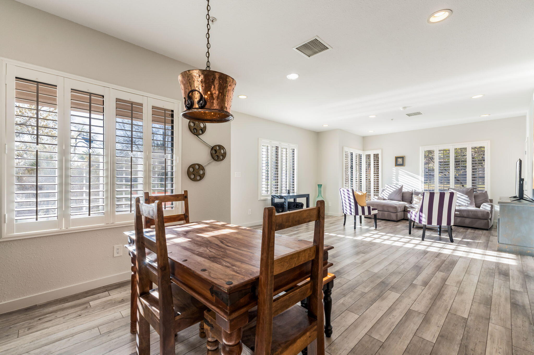 201 Aliso Drive SE 11