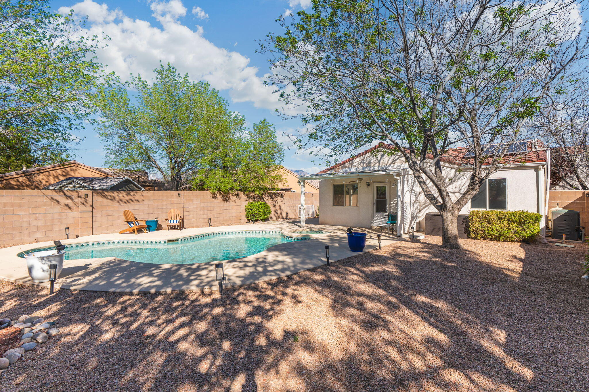 1305 Villa Campo NE