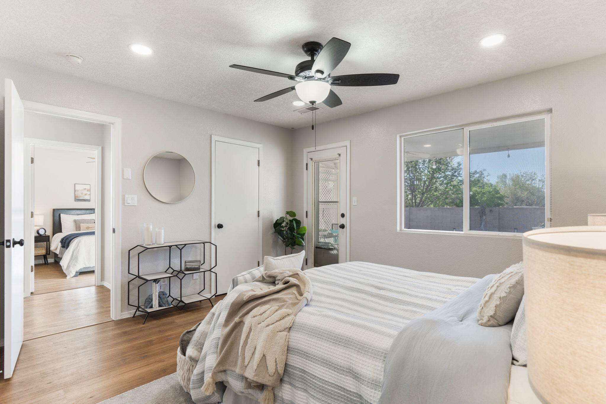 1305 Villa Campo NE