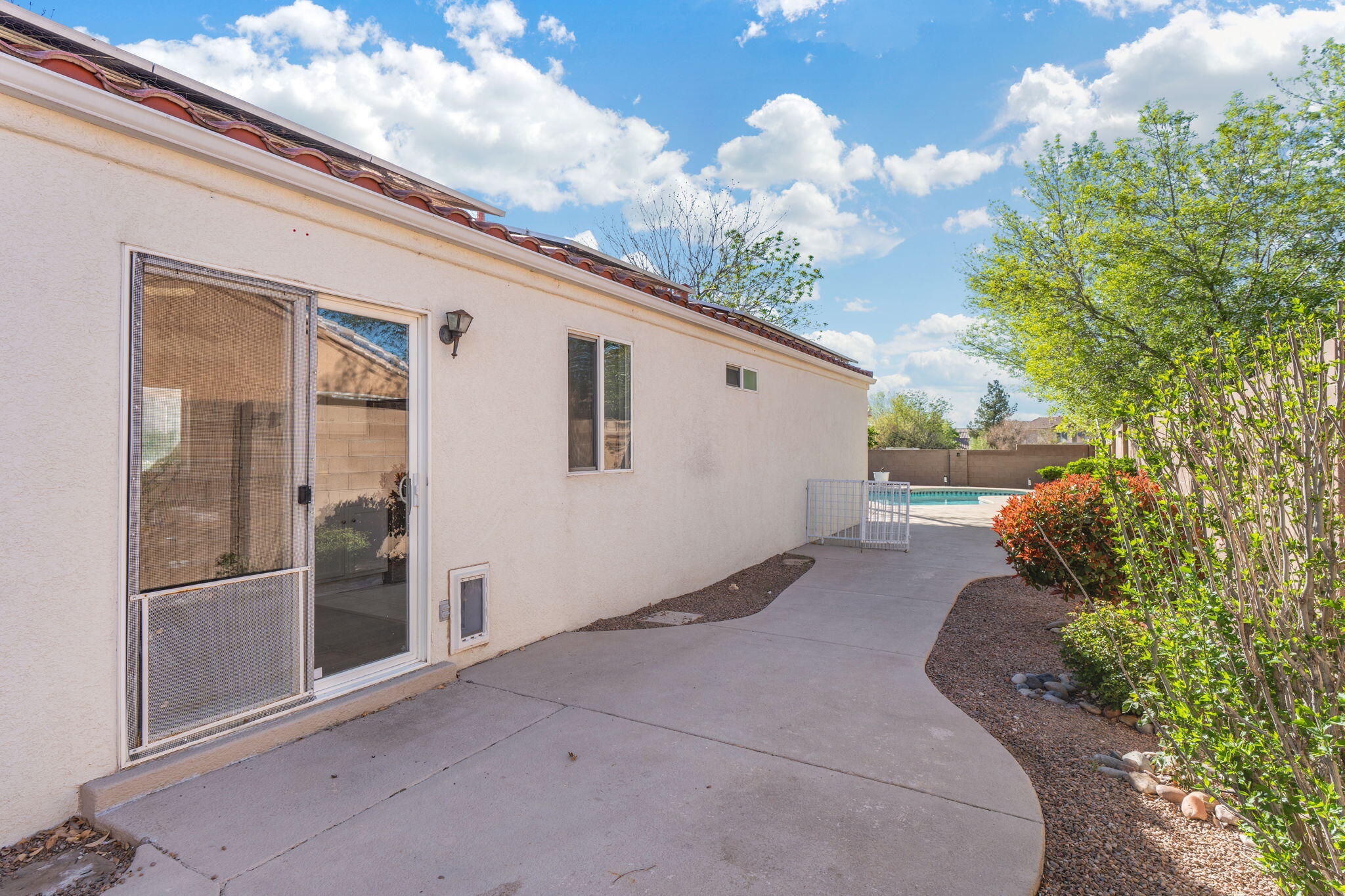 1305 Villa Campo NE