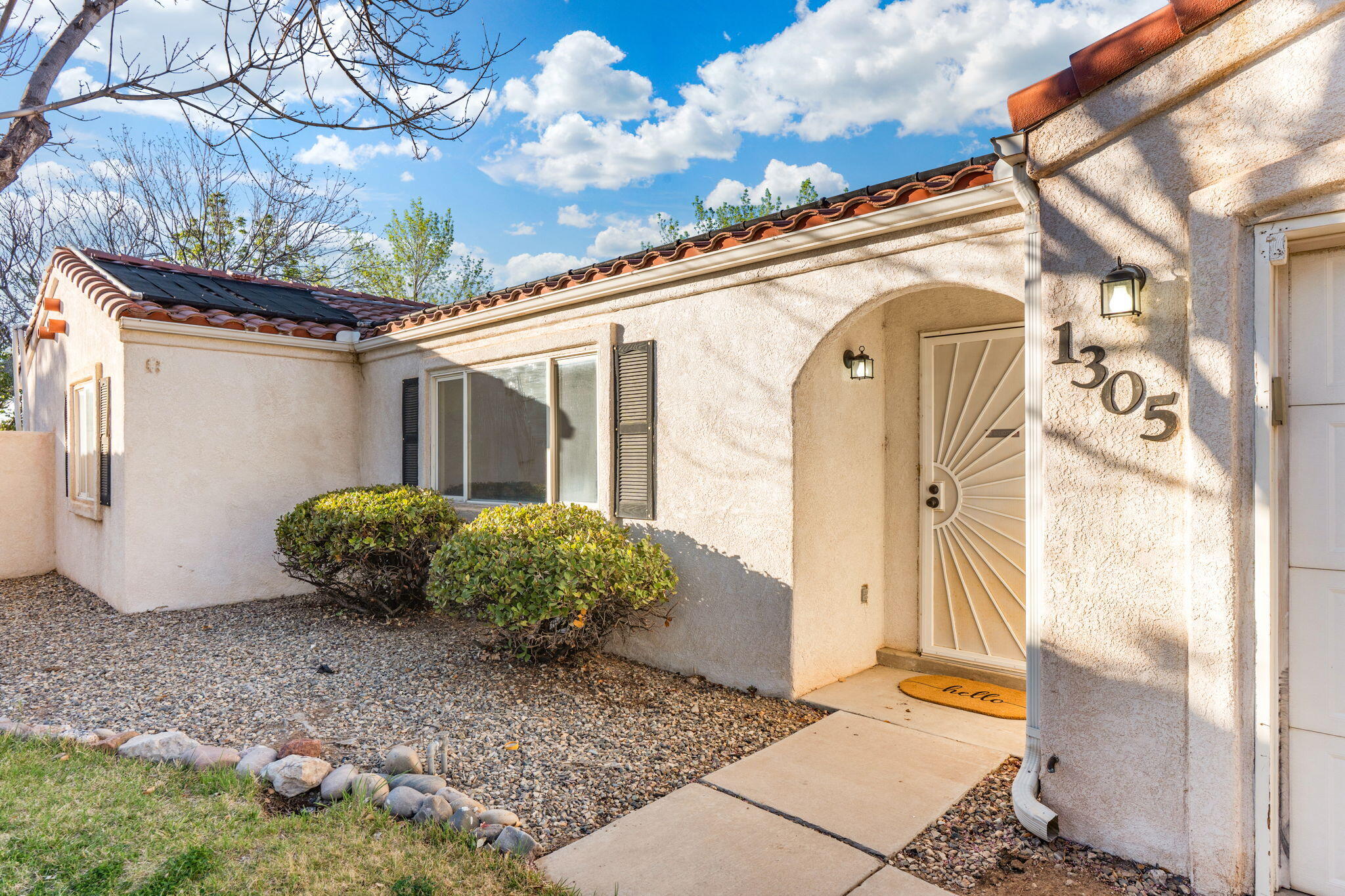 1305 Villa Campo NE