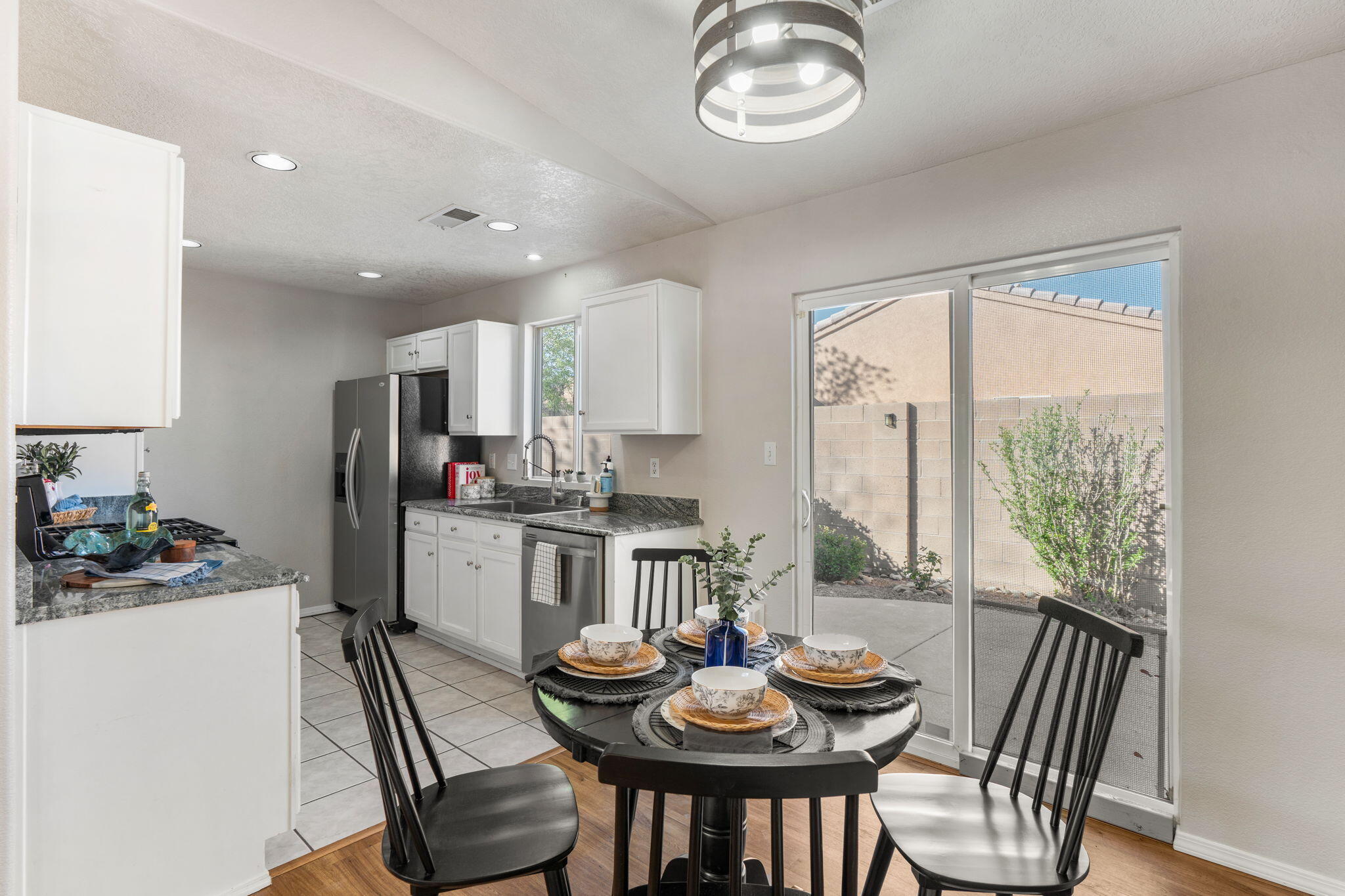 1305 Villa Campo NE