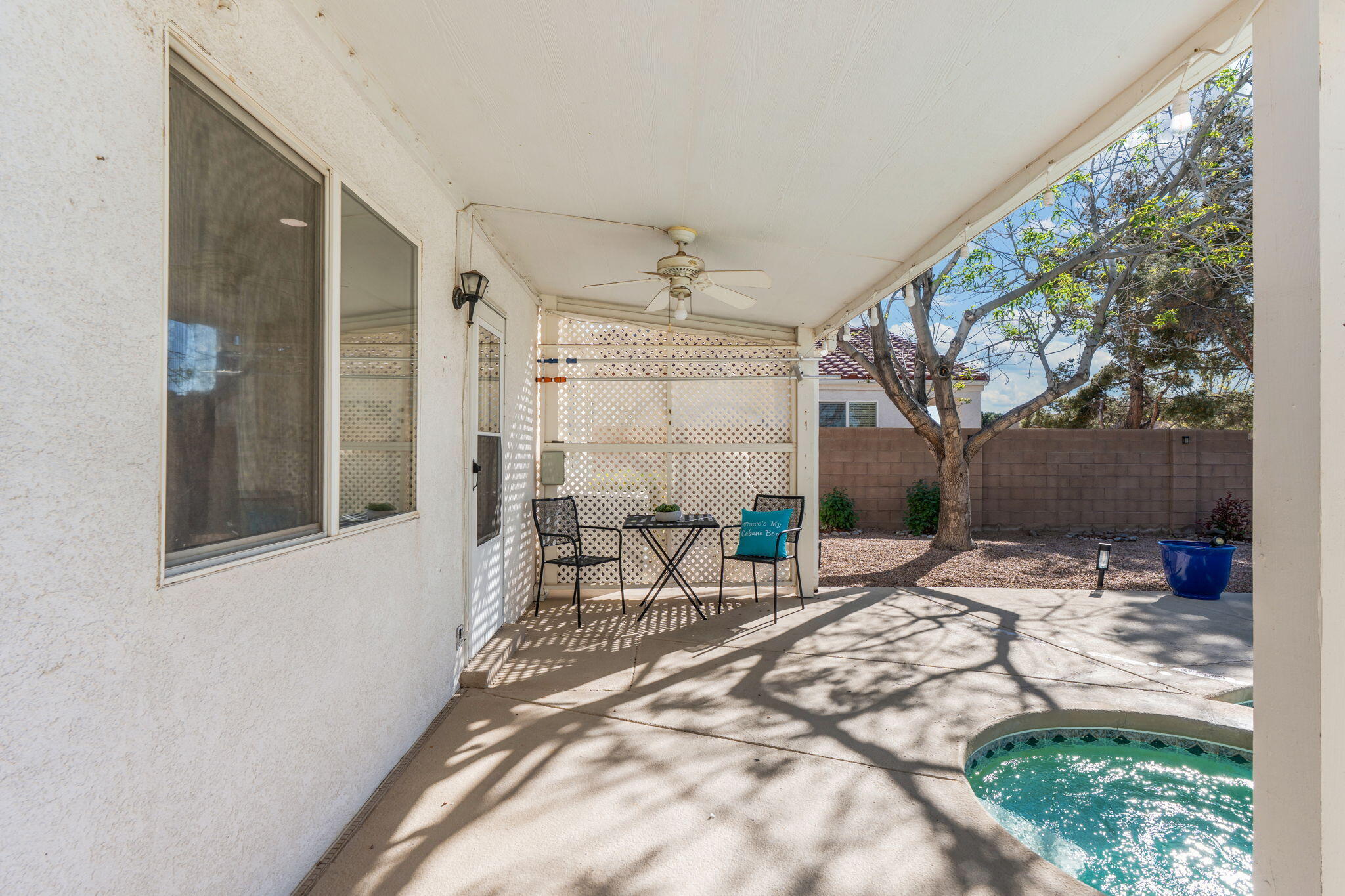 1305 Villa Campo NE